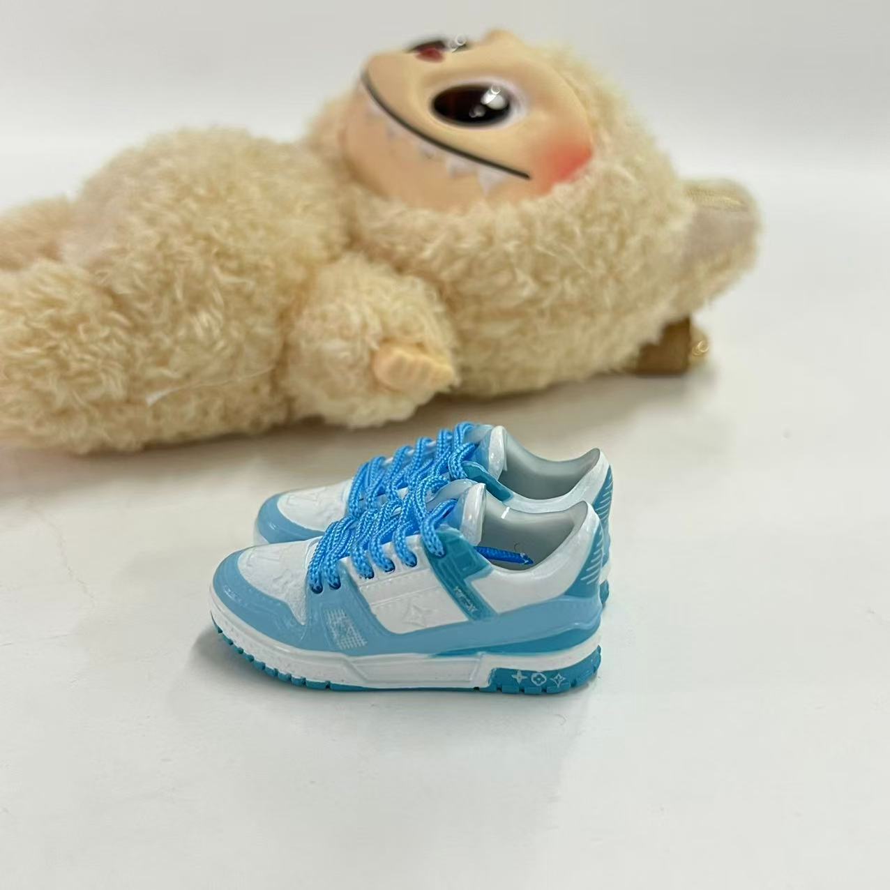 Labubu Plush Doll Clothes 17cm Plush Vinyl Doll Bag Hanging Replacement Shoe Model Pendant Blind Box