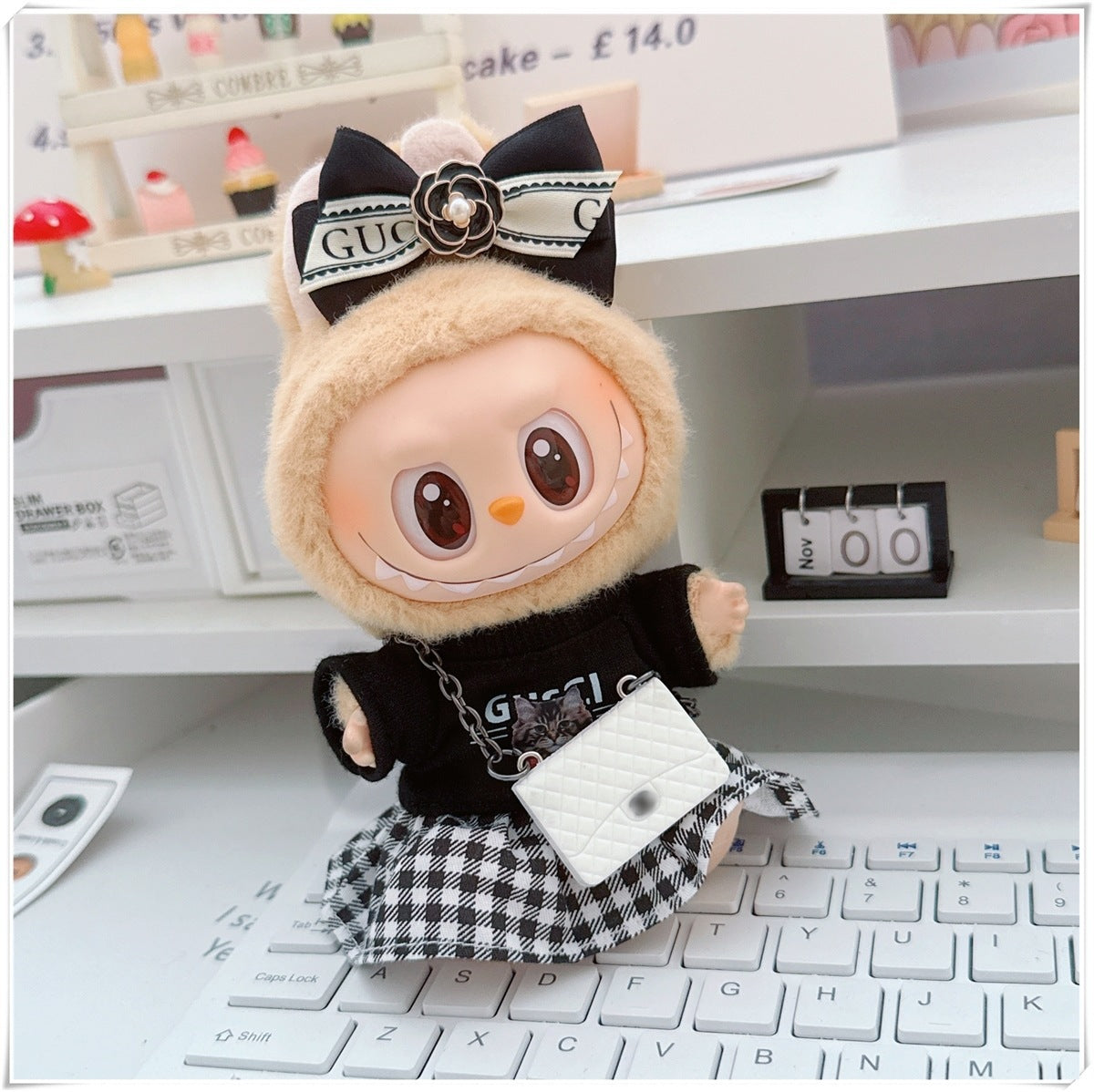 Labubu Doll Outfit - Plaid Skirt & Accessories for 10cm & 17cm Dolls