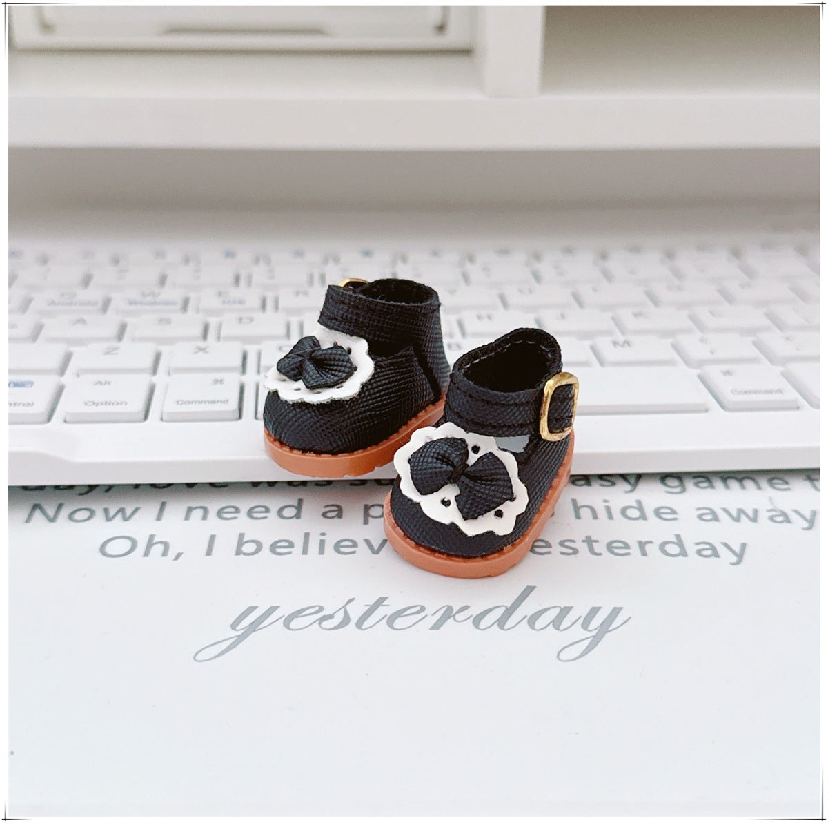 17cm labubu doll 10cm cotton doll three-year-old black white canvas shoes lace-up cloth shoes