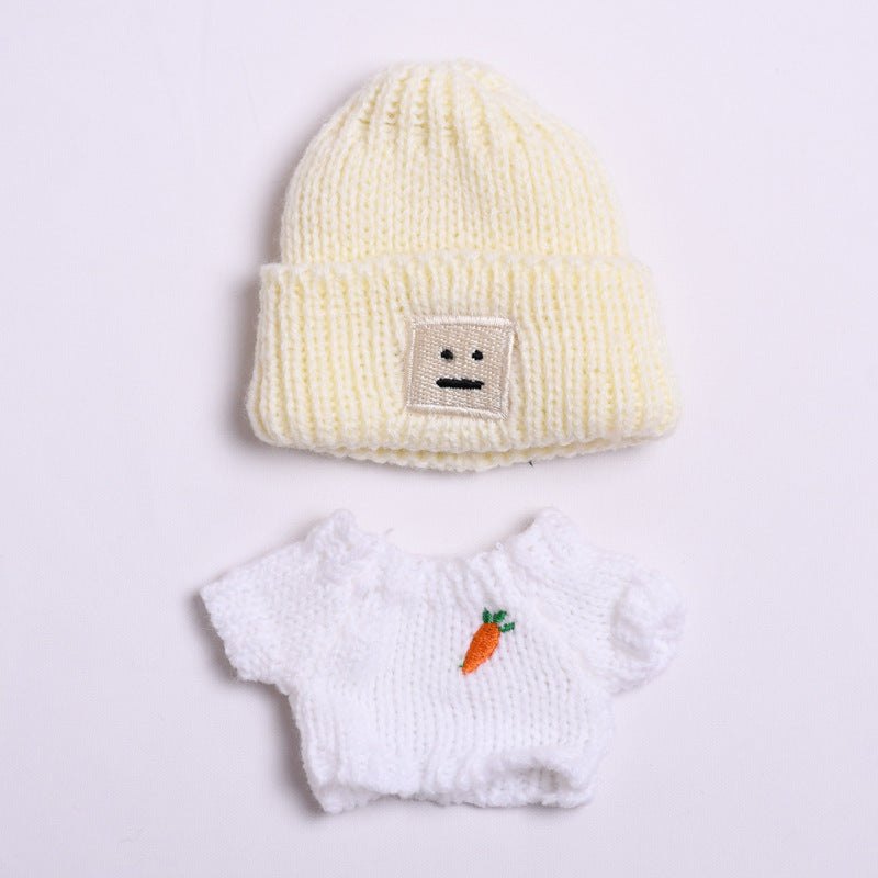 Labubu Doll Winter Outfit - White Sweater & Smiley Wool Hat for 17cm Pendant