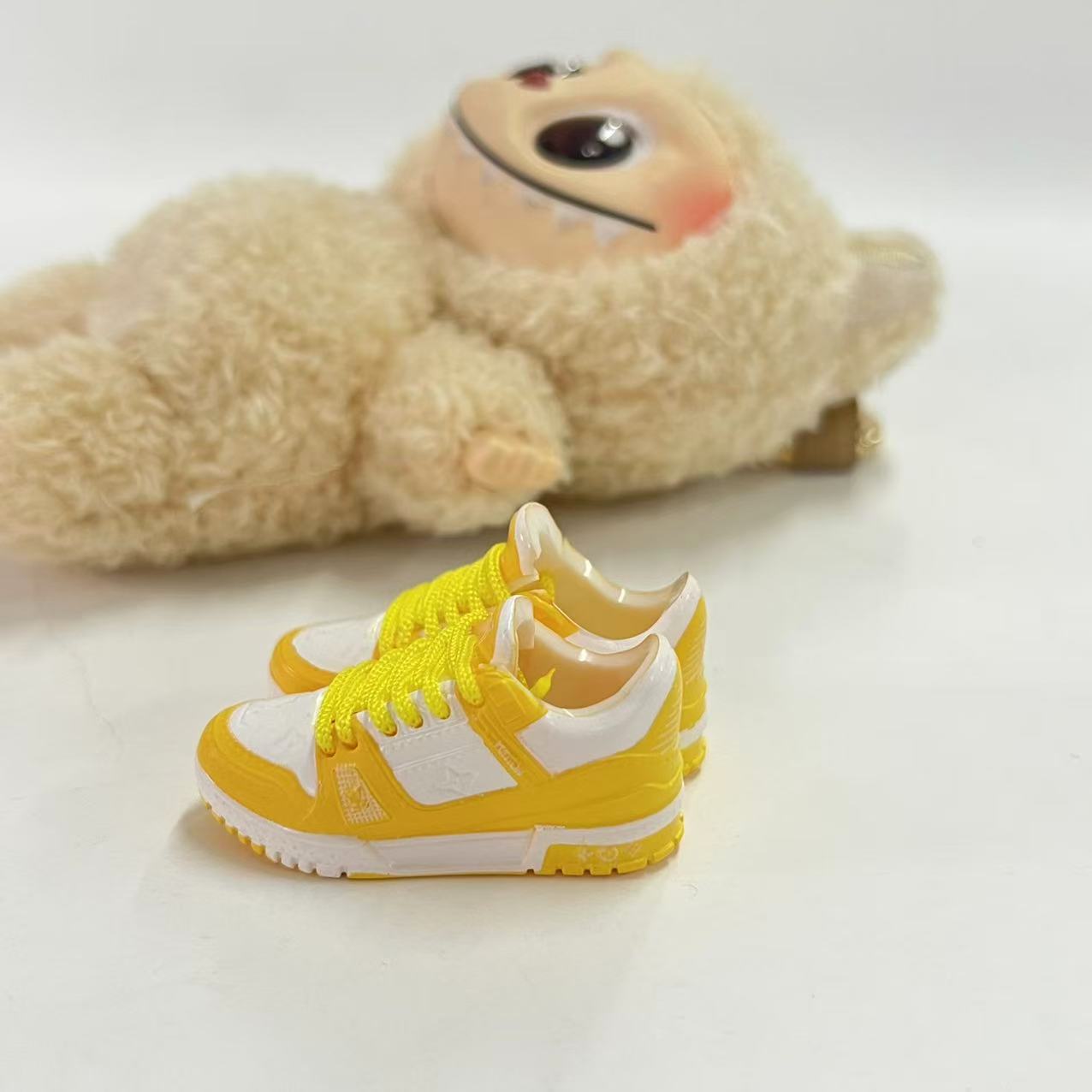 Labubu Plush Doll Clothes 17cm Plush Vinyl Doll Bag Hanging Replacement Shoe Model Pendant Blind Box