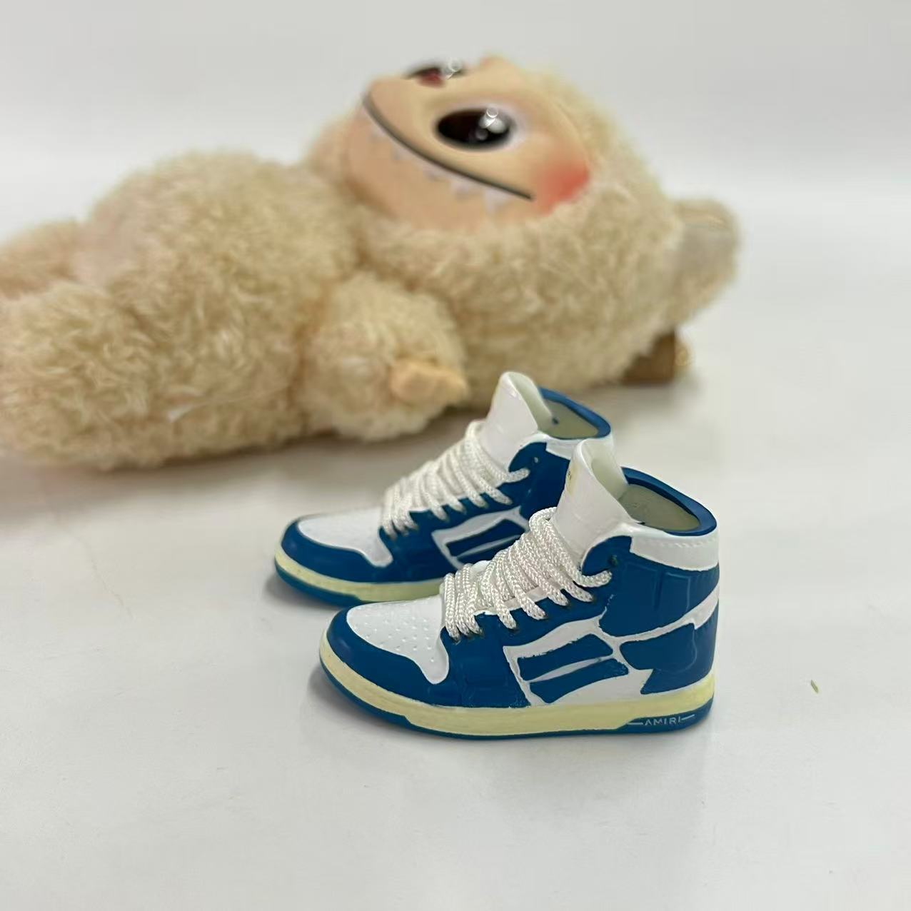 Labubu Plush Doll Clothes 17cm Plush Vinyl Doll Bag Hanging Replacement Shoe Model Pendant Blind Box