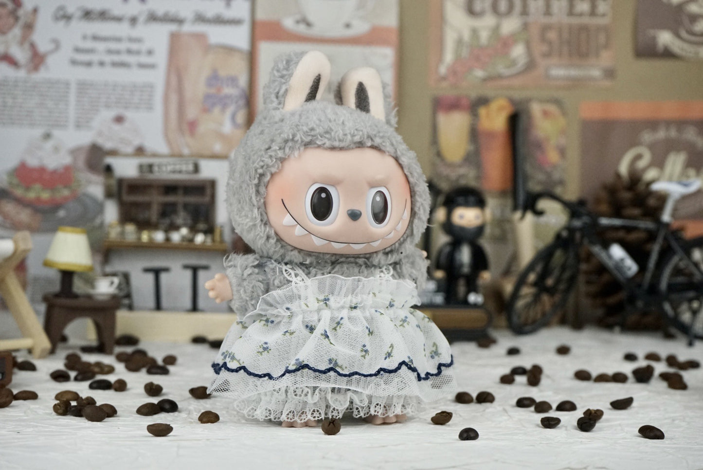 Labubu Doll 17cm Gauze Skirt with Lace Straps