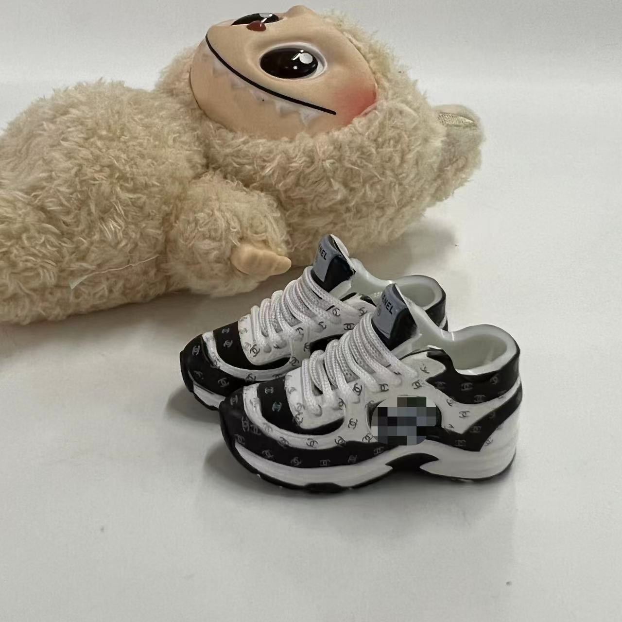Labubu Plush Doll Clothes 17cm Plush Vinyl Doll Bag Hanging Replacement Shoe Model Pendant Blind Box