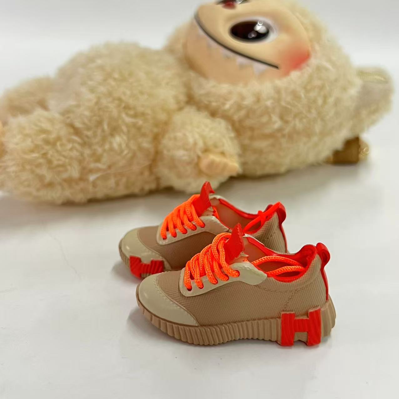 Labubu Plush Doll Clothes 17cm Plush Vinyl Doll Bag Hanging Replacement Shoe Model Pendant Blind Box