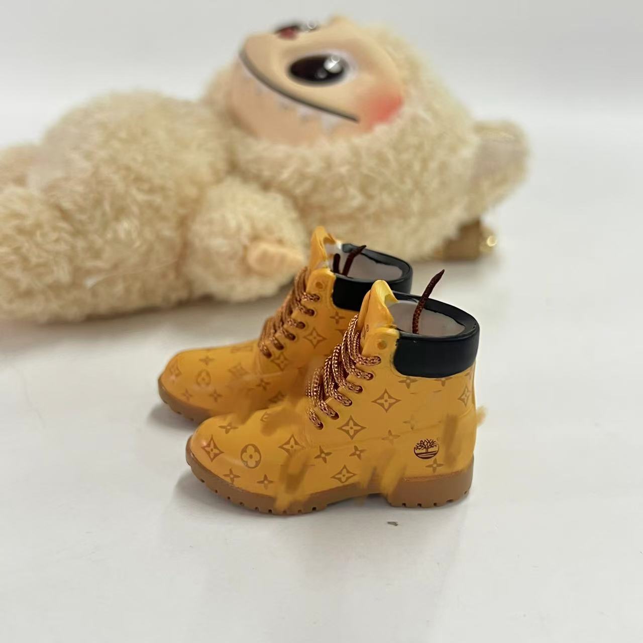 Labubu Plush Doll Clothes 17cm Plush Vinyl Doll Bag Hanging Replacement Shoe Model Pendant Blind Box