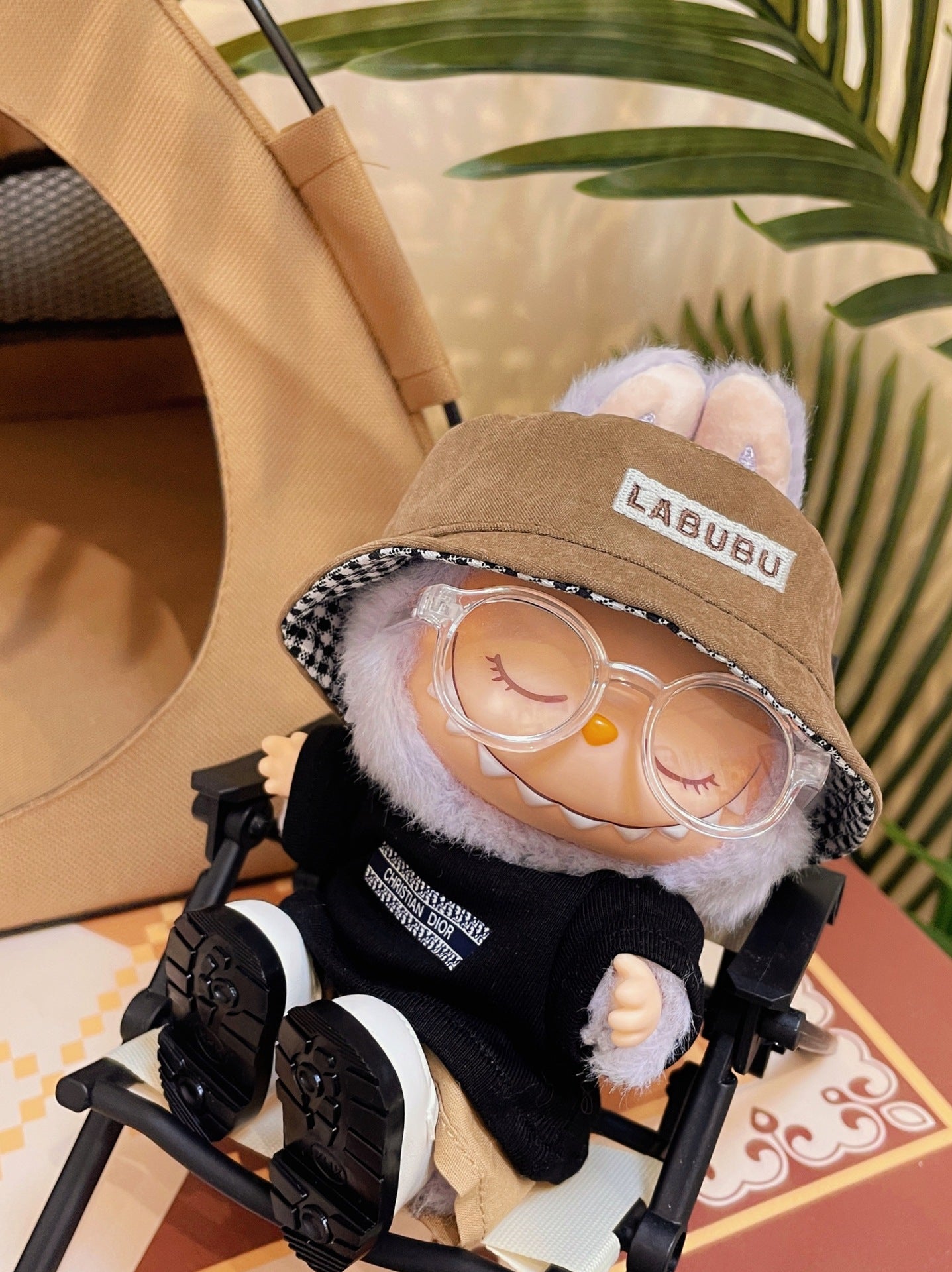 Labubu Doll Clothes - Macaron Sitting Outfit for 17cm Vinyl Doll
