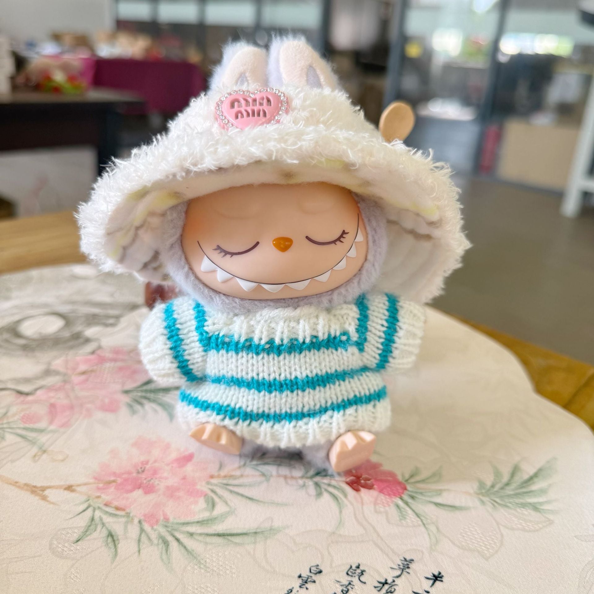 Only clothes] second generation labubu doll clothes Labubu sit party doll clothes brushed hat striped sweater