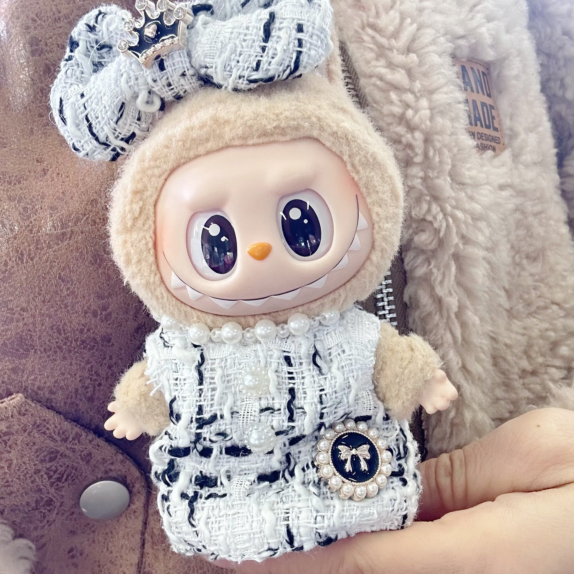 Clothes Only] One or Two Generation Blind Box Labubu Doll Clothes Pendant LABUBU Dress for Lady Fragrant Style Skirt Series