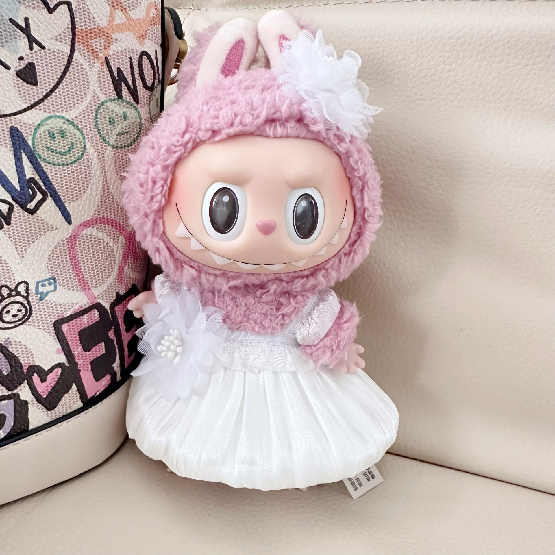 Only clothes] 17CM blind box cloth clothes tide cool powder shirt suit suit LABUBU white flower bud skirt