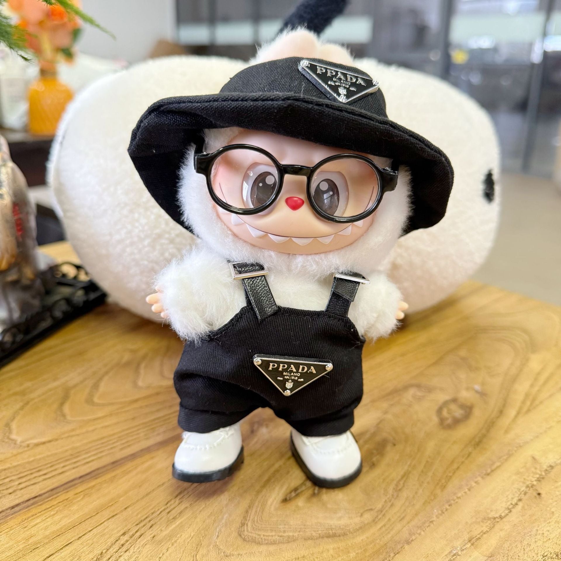Only clothes] generation one or two blind box pull cloth doll suspenders suit LABUBU pendant pink hat pants