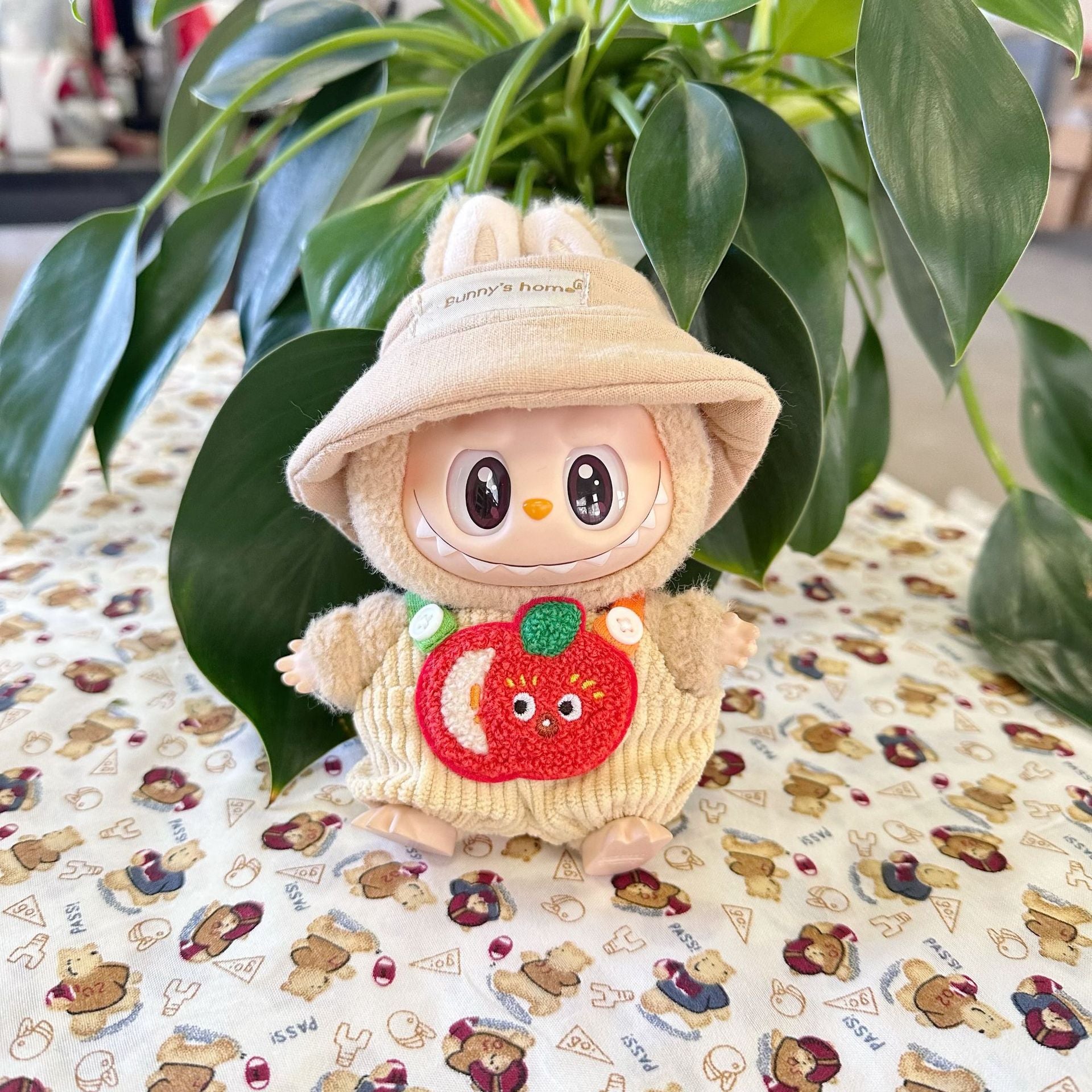 Only clothes] the first and second generation of labubu doll clothes LABUBU suit new red small apple suspenders