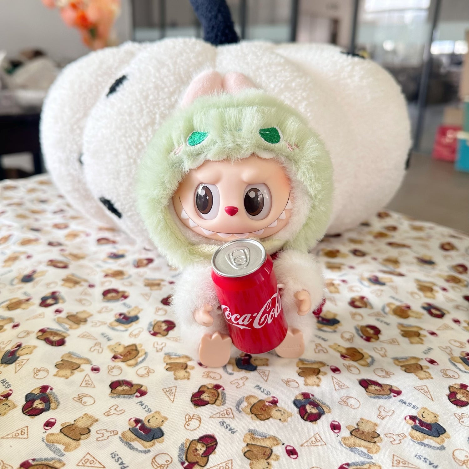The third generation of labubu happy factor for pendant LABUBU surprise special shake hat piglet kapuba headgear