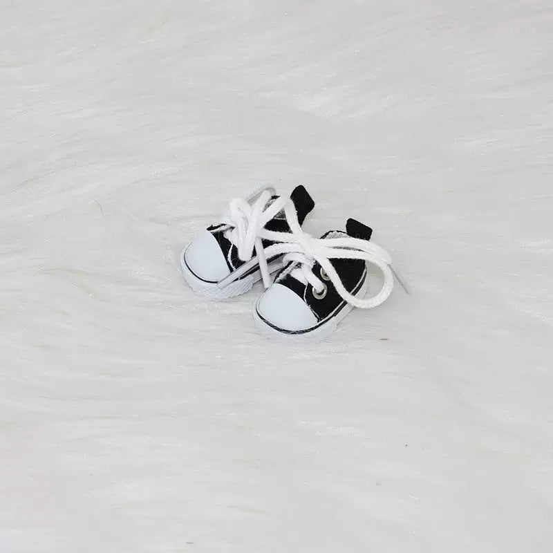 Labubu Pendant Doll Clothes Second Generation Blind Box Sitting Party 17cm Pendant First Generation Second Generation Doll Clothes Replacement