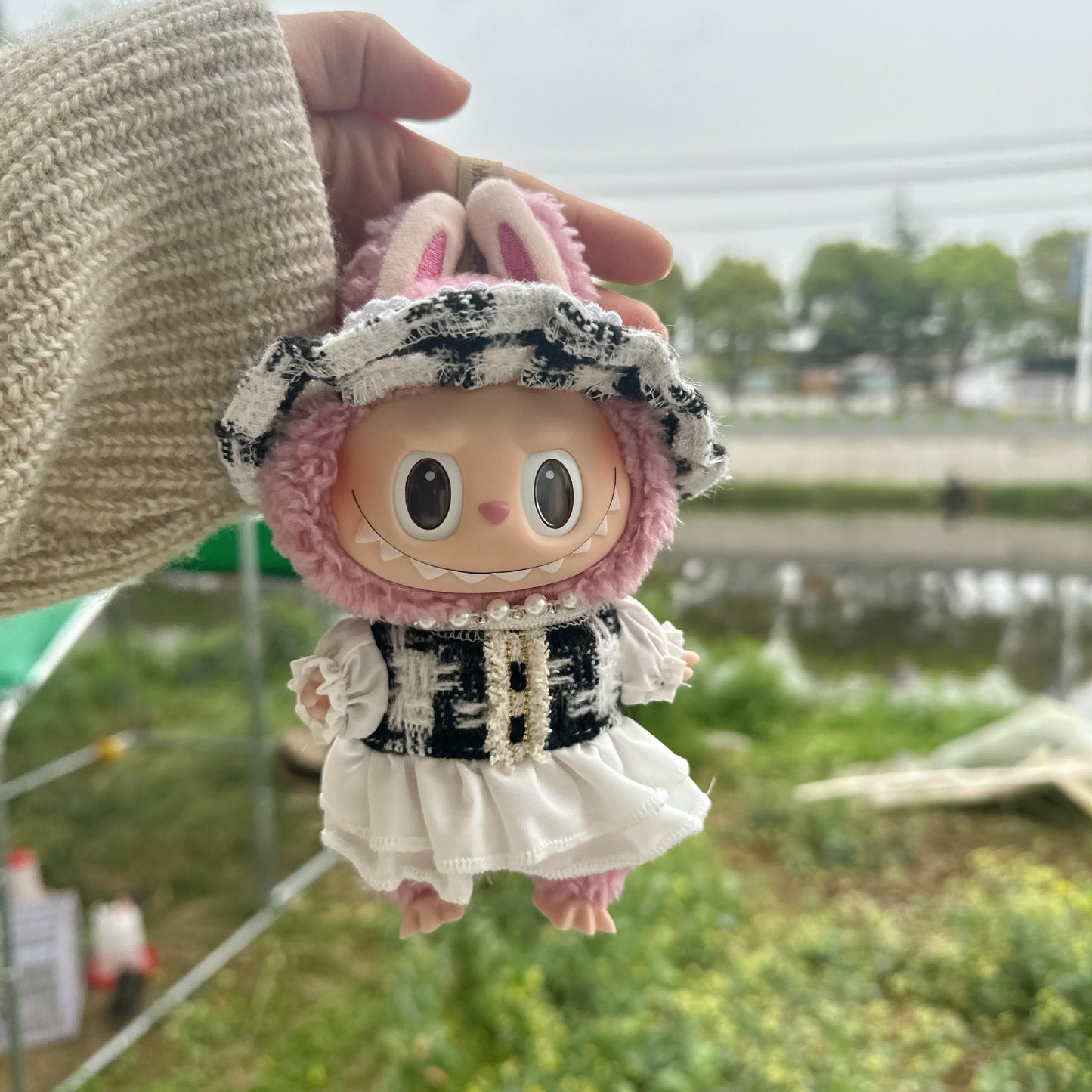 Only clothes] LABUBU doll 17CM key chain cloth cloth clothes Bailey suit pendant doll clothes full