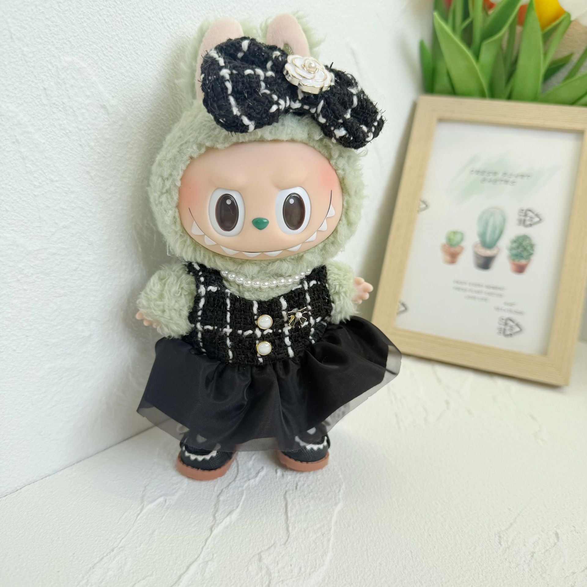 First and Second Generation Blind Box Labubu Doll Clothes Vinyl Pendant Labubu Sitting Party Clothes Lady Small Fragrance Suit