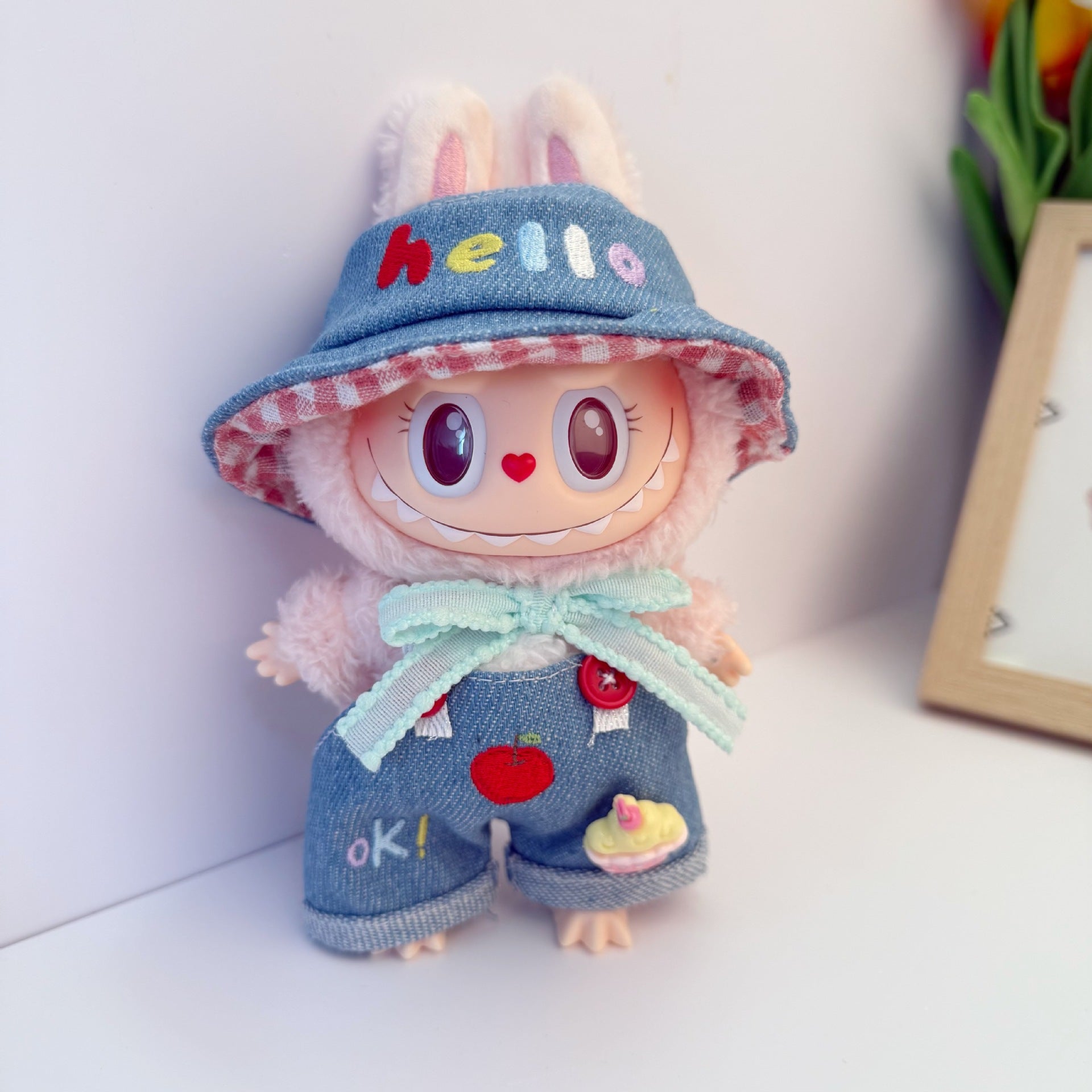 Only clothes one or two generations of Labubu clothes pendant labubu sit party doll clothes cloud velvet lucky cat cute