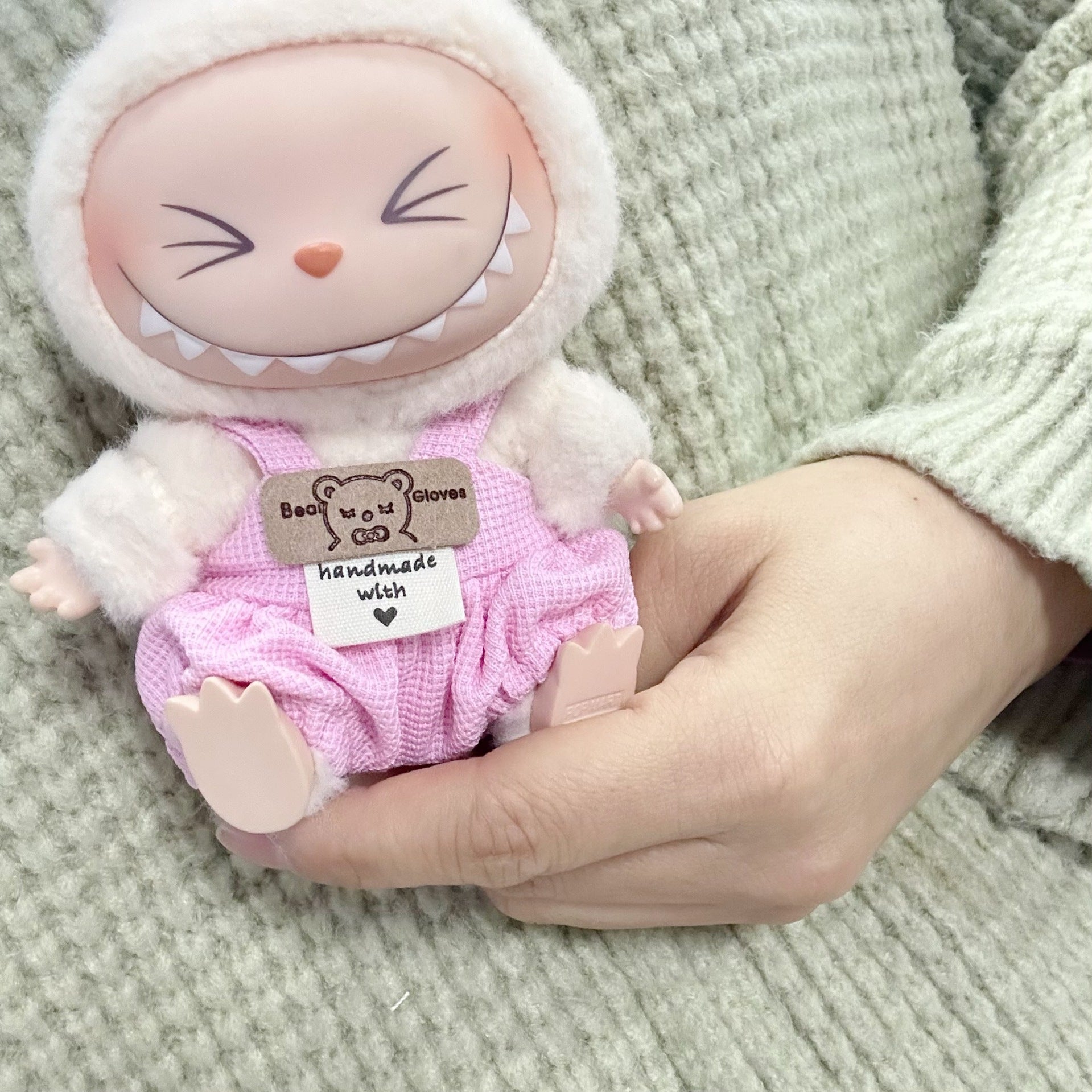 Clothes Only] One or Two Generation Blind Box Labu Doll Clothes LABUBU Pendant Strap Pants Waffled Bear Pants