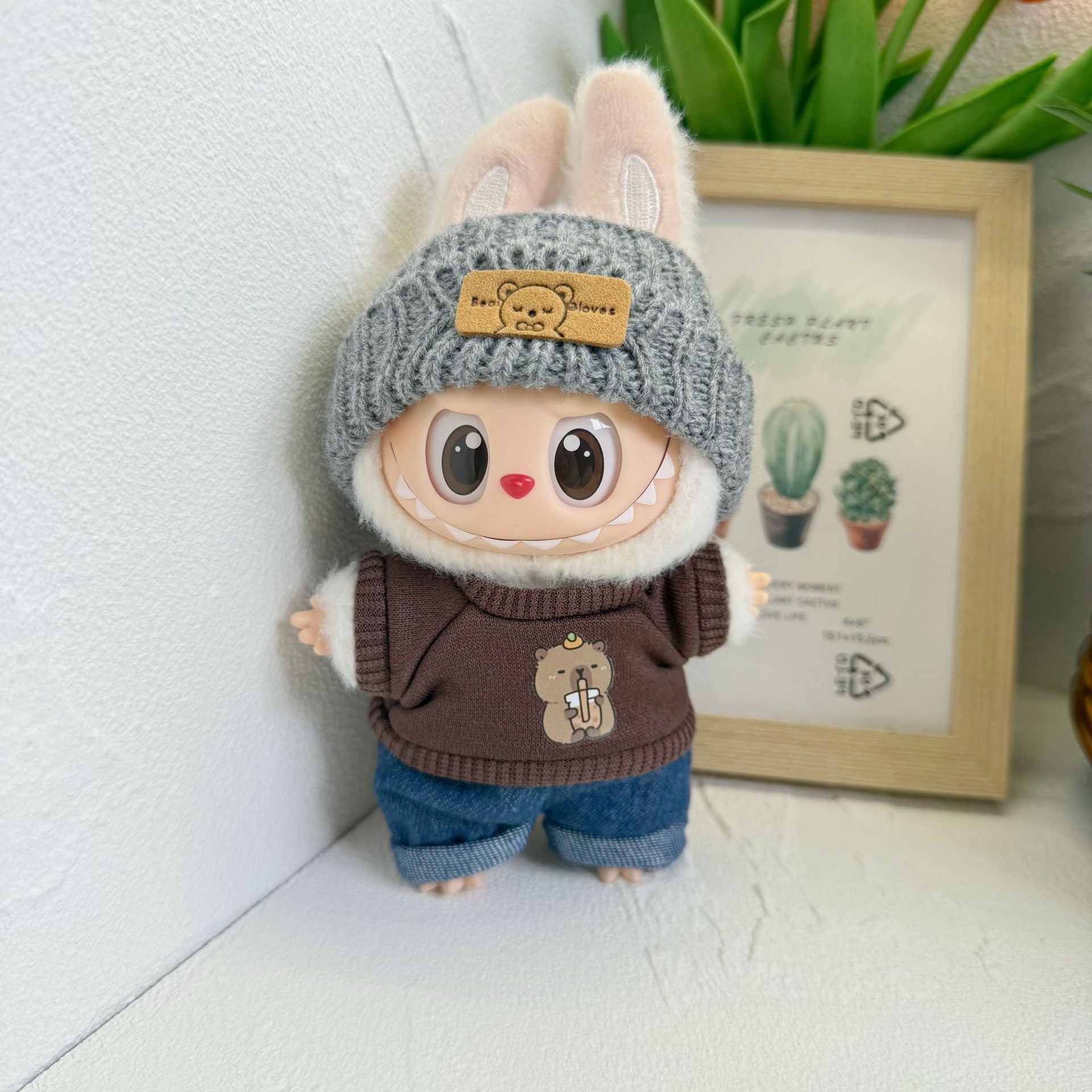 The first and second generation of cloth cloth clothes sit party doll clothes LABUBU hat casual money sports suit new product