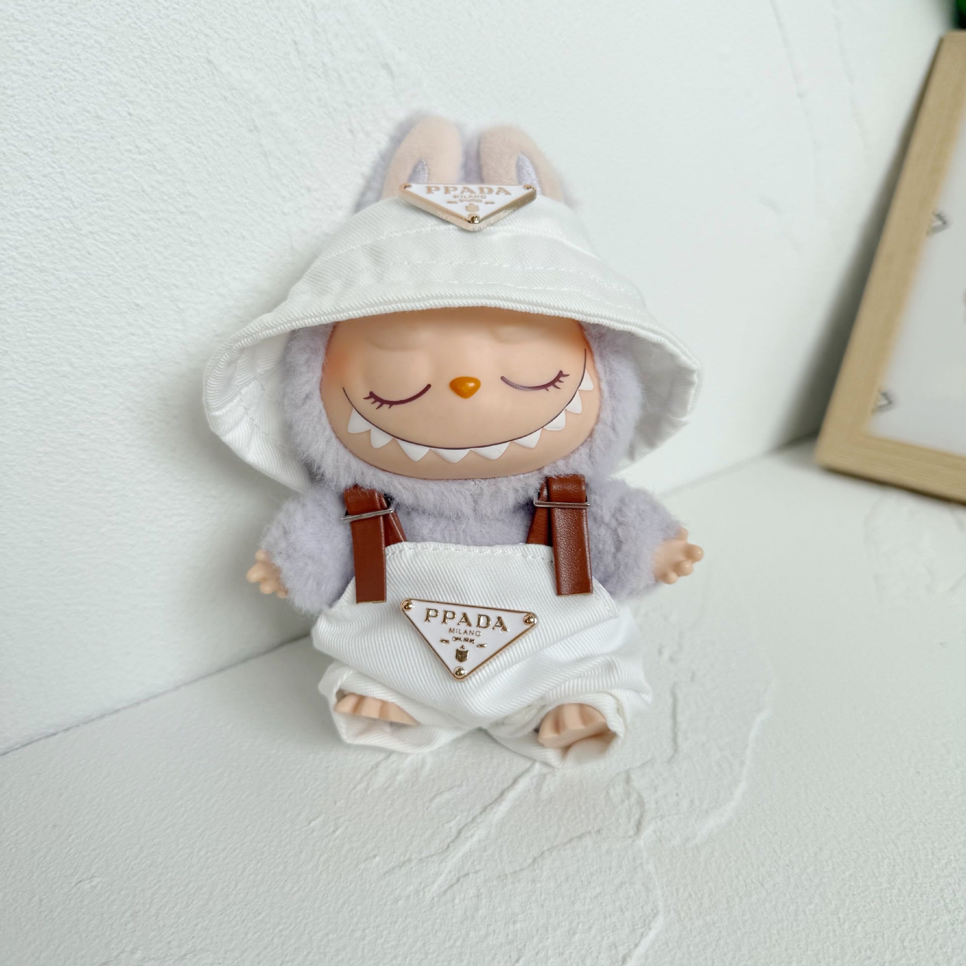Only clothes] generation one or two blind box pull cloth doll suspenders suit LABUBU pendant pink hat pants