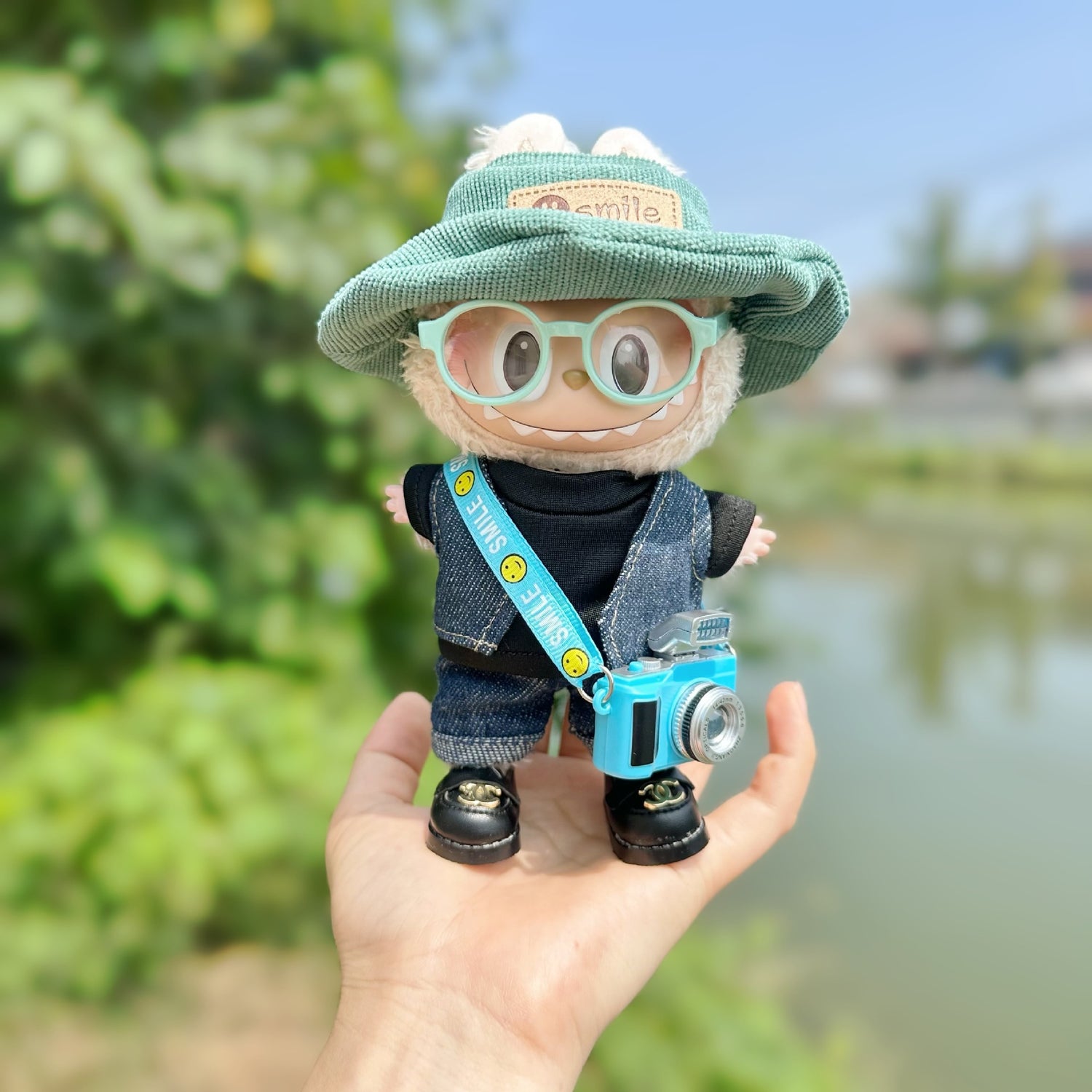 Only clothes] 17CM blind box pull cloth doll clothes key chain LABUBU doll photographer suit new