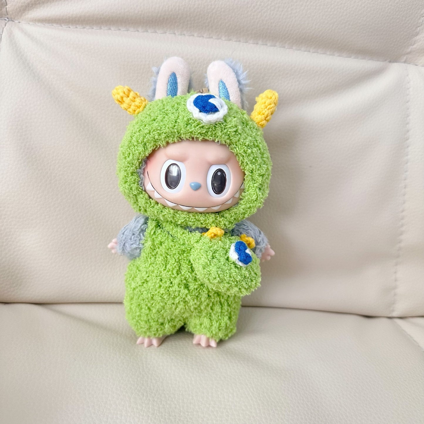 Only clothes] 17CM pendant cloth cloth clothes handmade avocado suit LABUBU bow bear