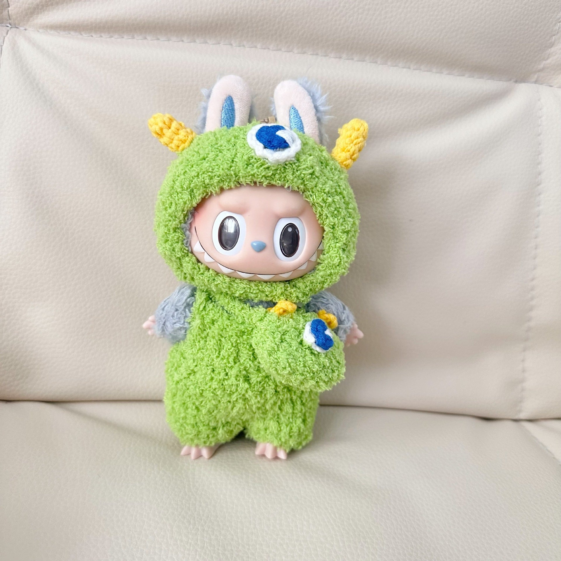 Only clothes] 17CM pendant cloth cloth clothes handmade avocado suit LABUBU bow bear