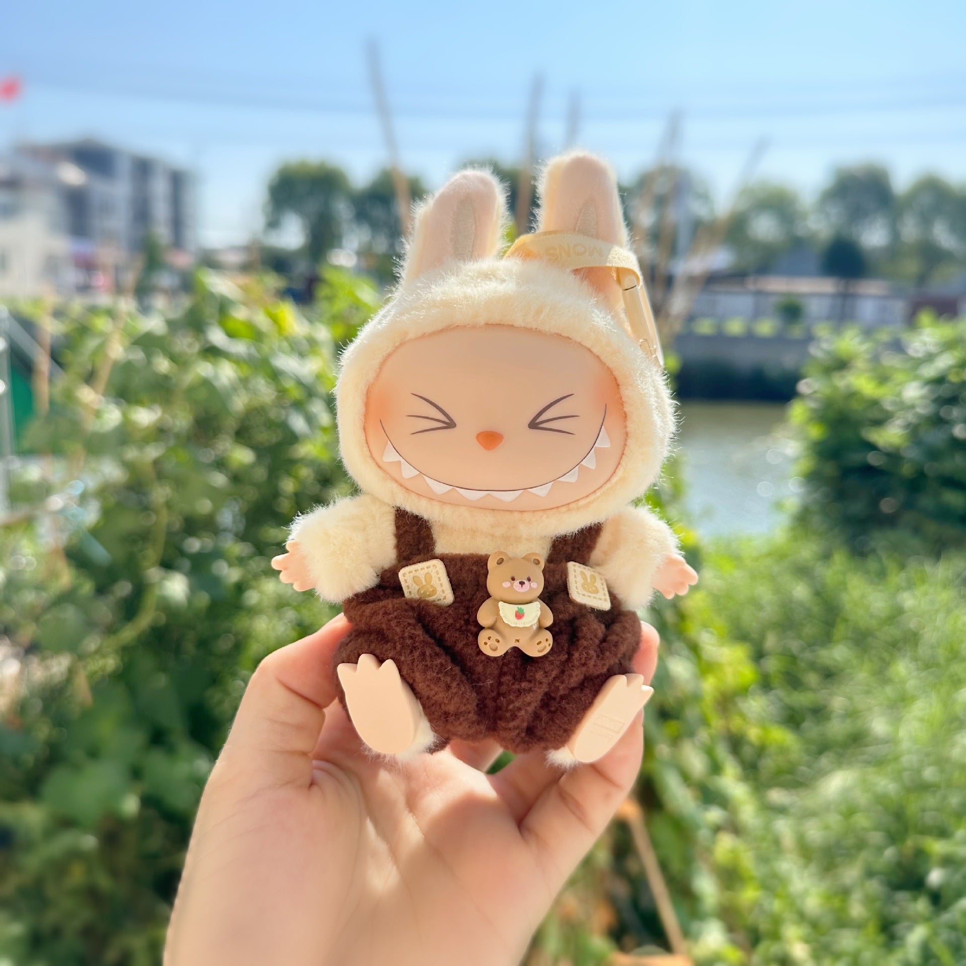 Only clothes] second-generation labubu clothes pendant LABUBU sit party doll biscuit music bear suspenders