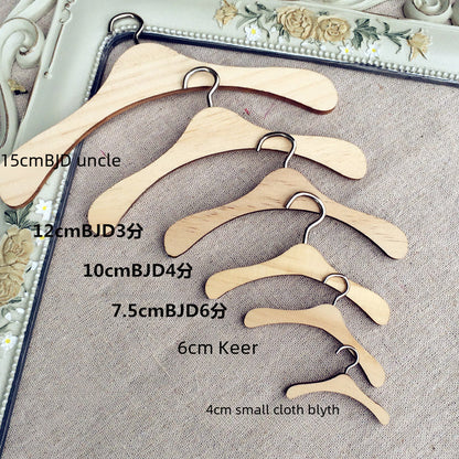 Labubu Doll Clothes Hanger - Solid Wood for 4cm to 15cm Dolls