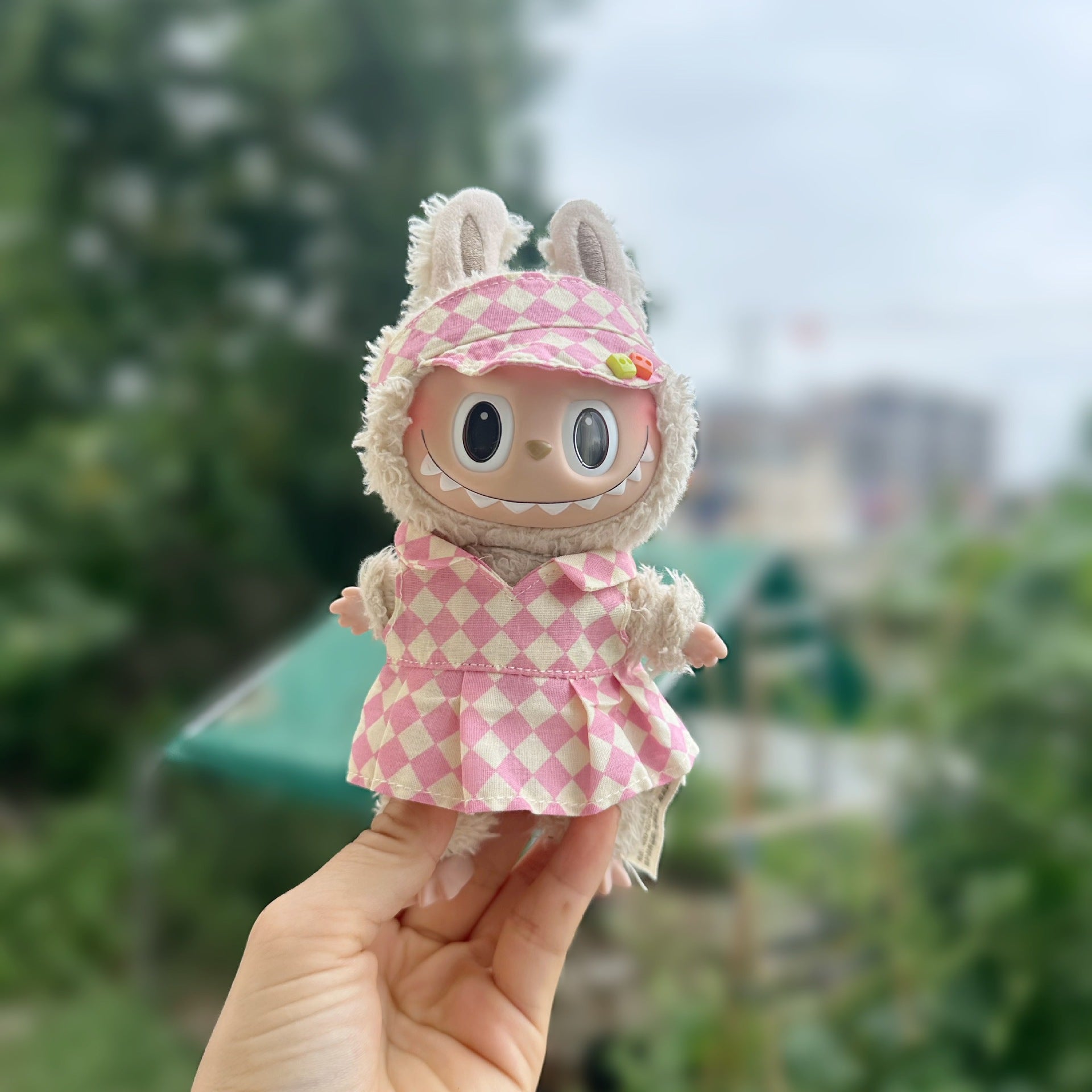 Only clothes] 17CM pendant cloth cloth clothes blind box LABUBU doll rhombus strap skirt suit new product