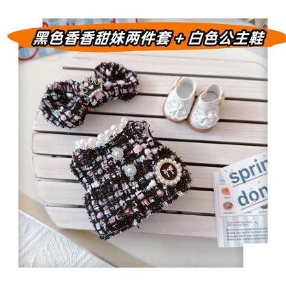One or two generations of labubu labubu sit party pendant 17cm doll vinyl doll sweet fragrant style skirt