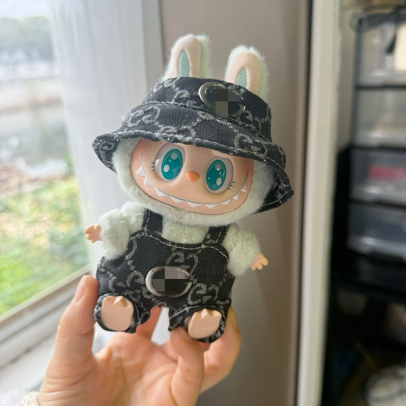 Only clothes] the first and second generation blind box labubu doll clothes pendant LABUBU for noble brown g powder g suit
