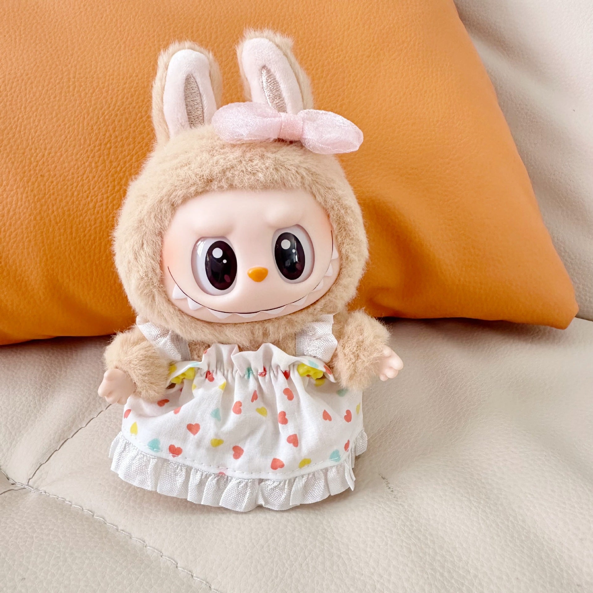Only clothes] second generation blind box Labubu clothes key chain pull cloth sit party doll yellow love skirt