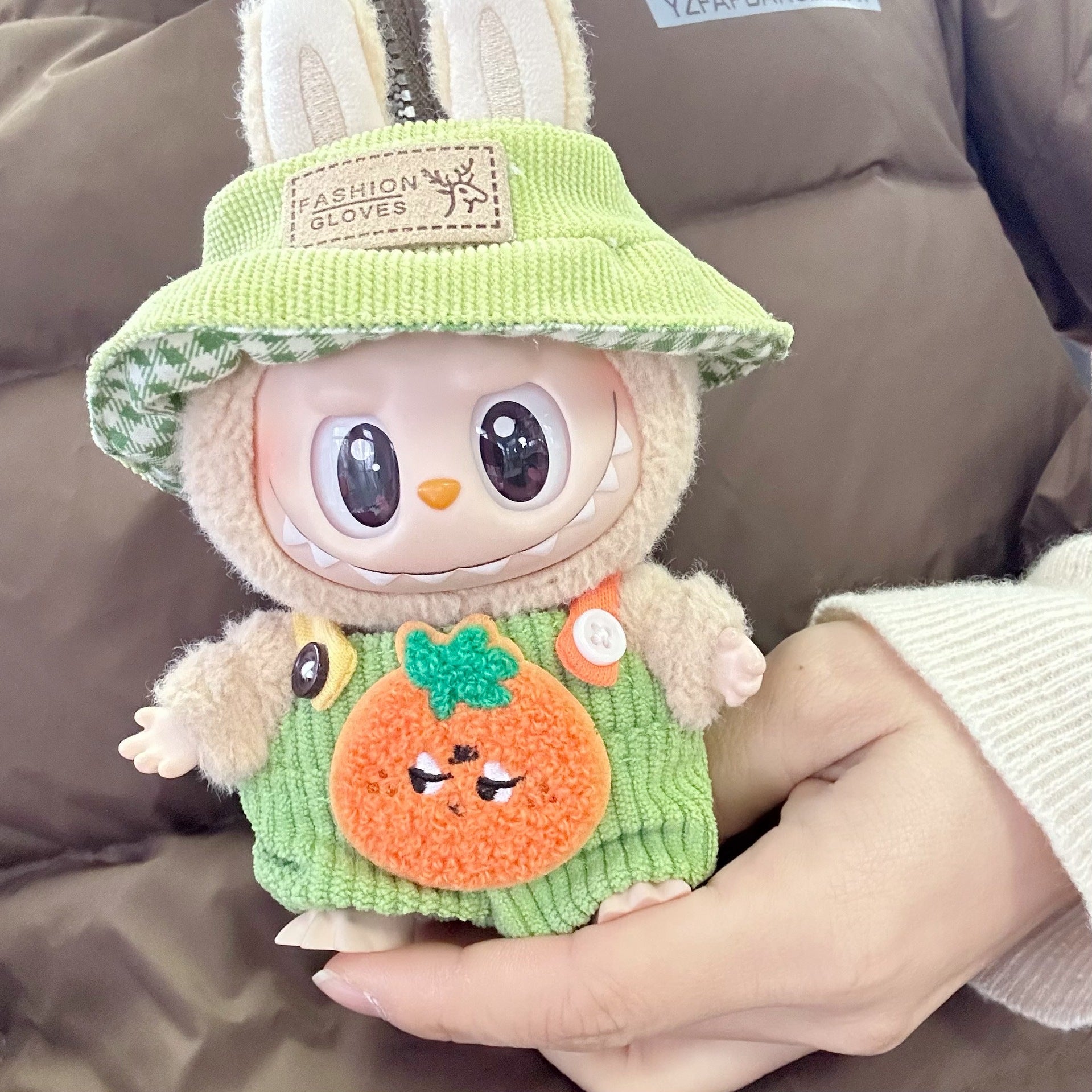 Only clothes] the first and second generation of labubu doll clothes LABUBU suit new red small apple suspenders