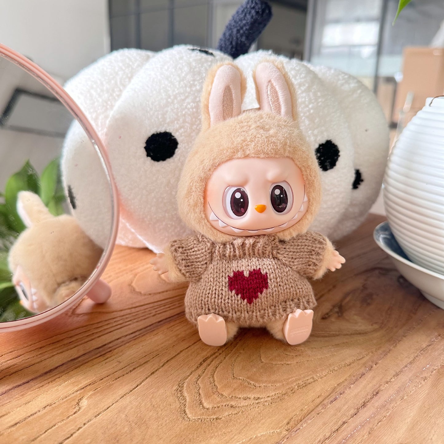 Only clothes] the first and second generation of labubu doll clothes LABUBU sitting party doll for autumn and winter sweater