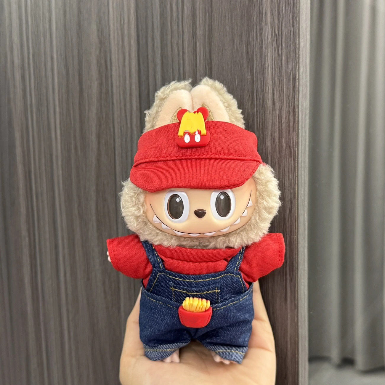 Labubu Sitting Party Doll Clothes First and Second Generation Blind Box Labubu Doll Clothes Plush Vinyl Face