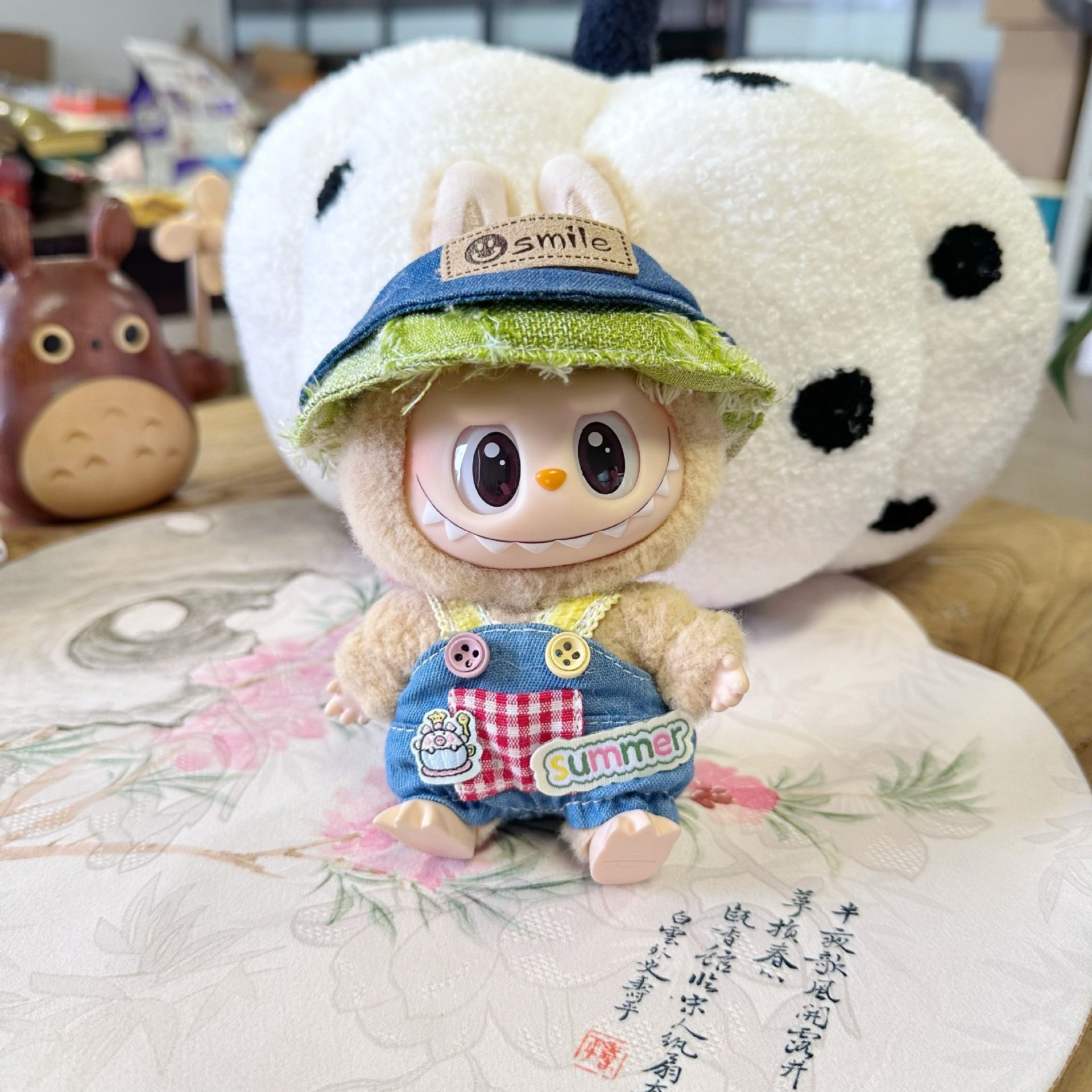 Clothes Only] Second Generation Blind Box Sitting Party Rag Clothes LABUBU Doll Cowboy Hat Strap Pants suit