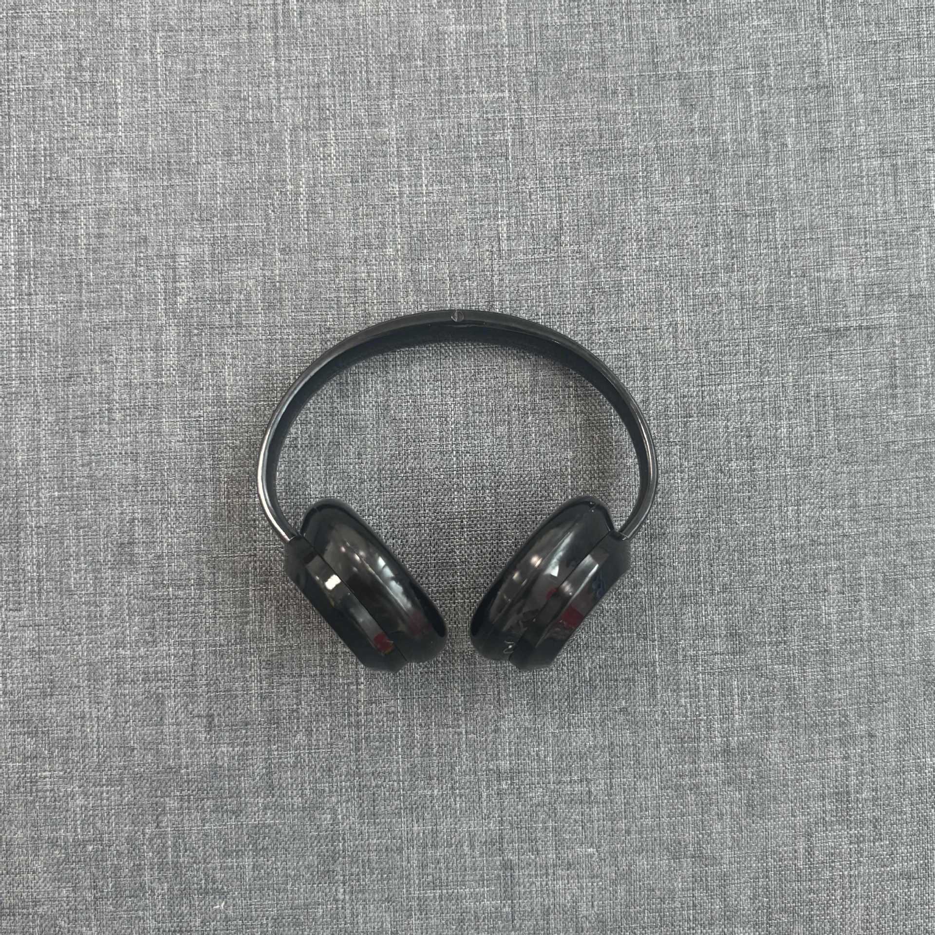 Labubu Transparent Protective Case Dustproof Storage Transparent Protective Cover for Party Headphones, Hats, and Glasses Accessories
