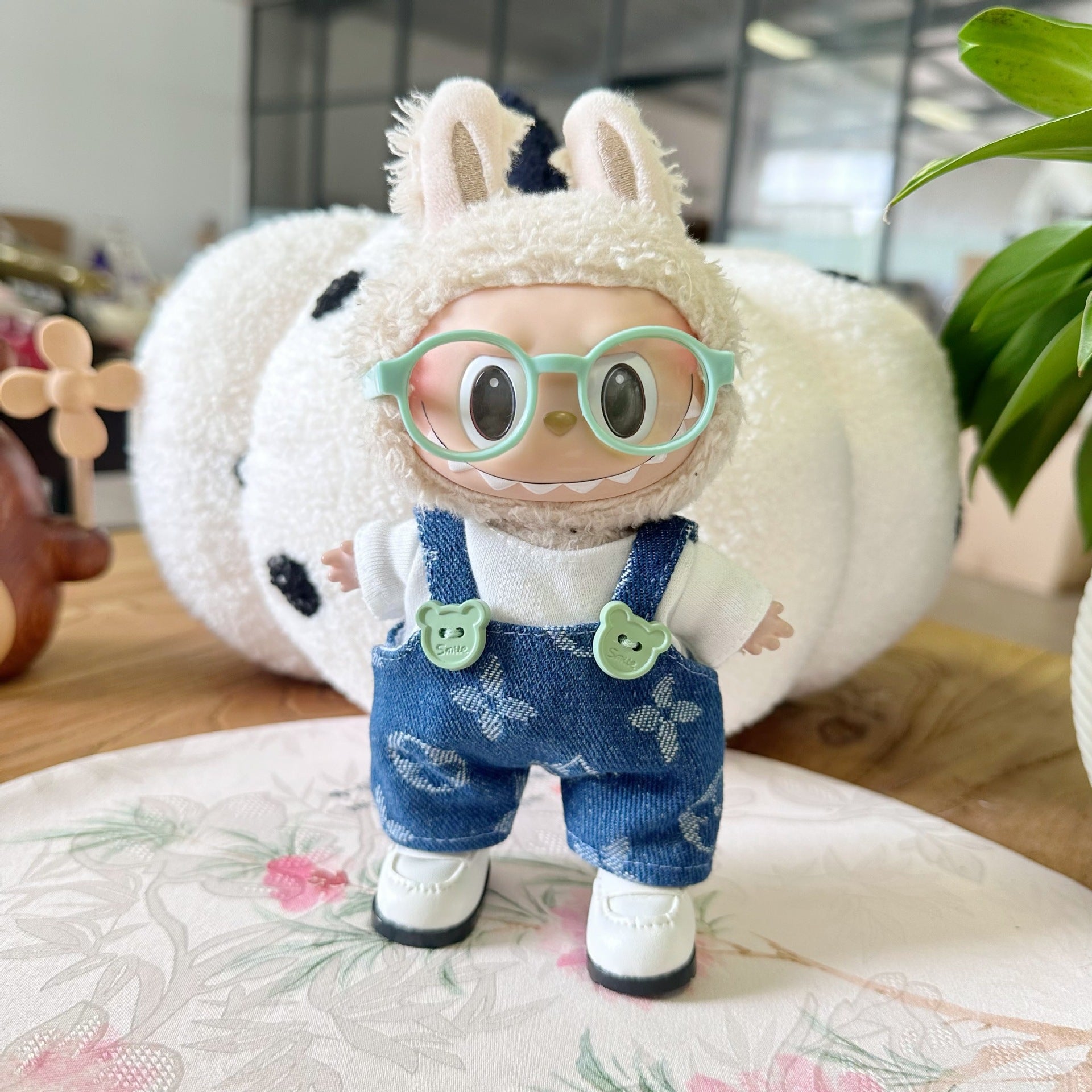 Only clothes] blind box pull cloth doll clothes 17CM pendant LABUBU suit for four-leaf clover suspenders