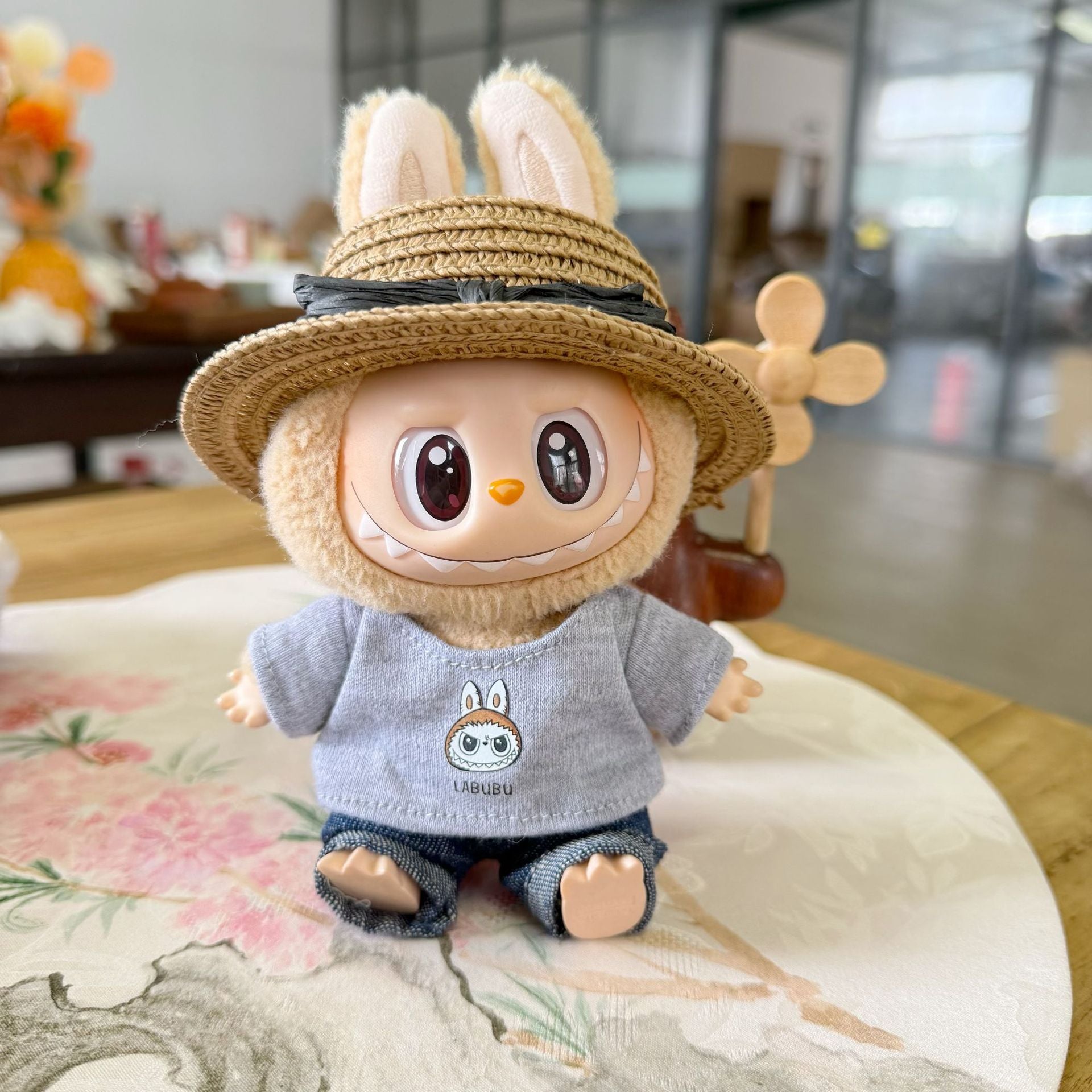The first and second generation pendant labubu sit party clothes spring T-shirt plaid skirt suit generation LABUBU