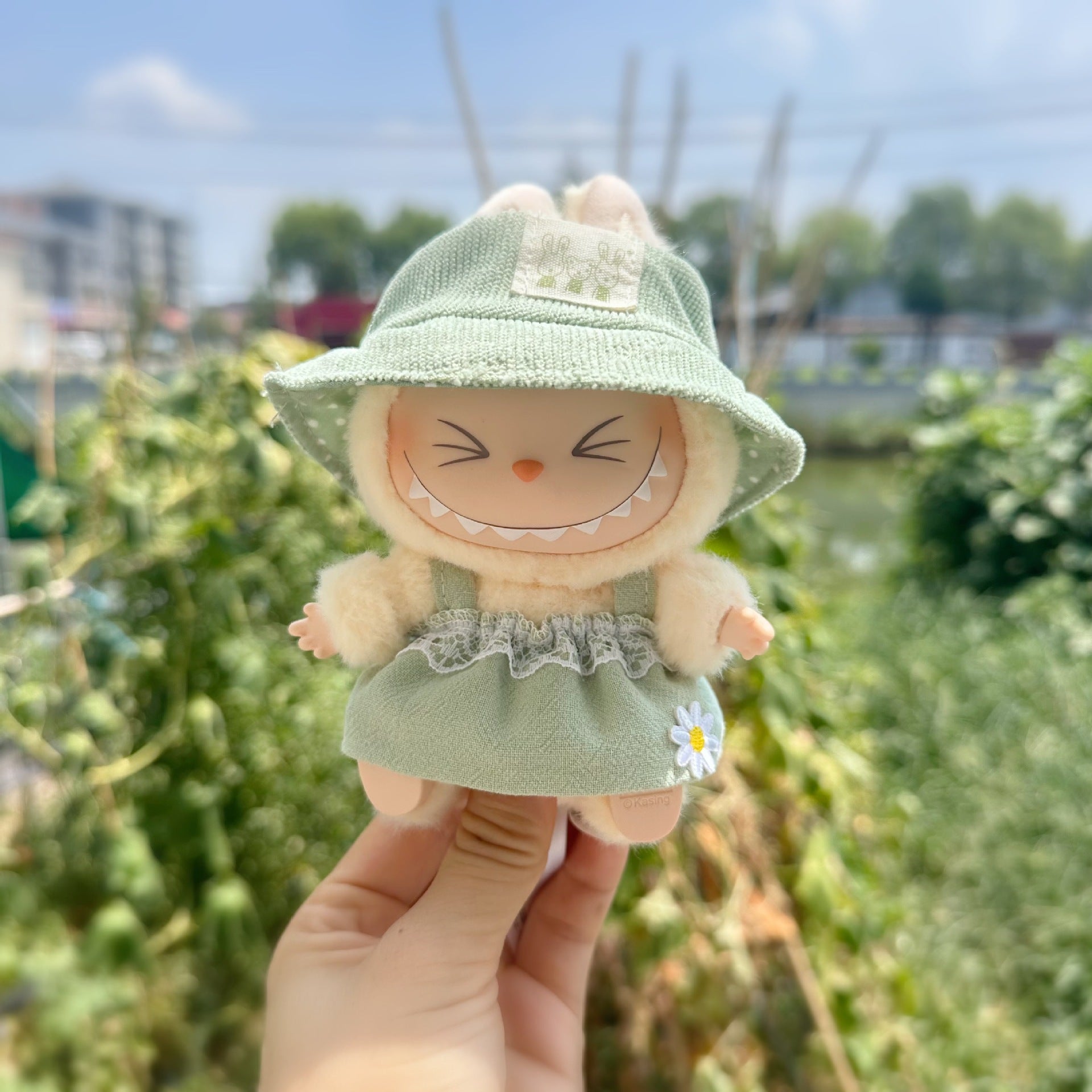Baby Clothes Only] Second Generation Blind Box Rab Cloth Clothes Pendant Labubu Sitting Party Baby Clothes Daisy Suspender Skirt