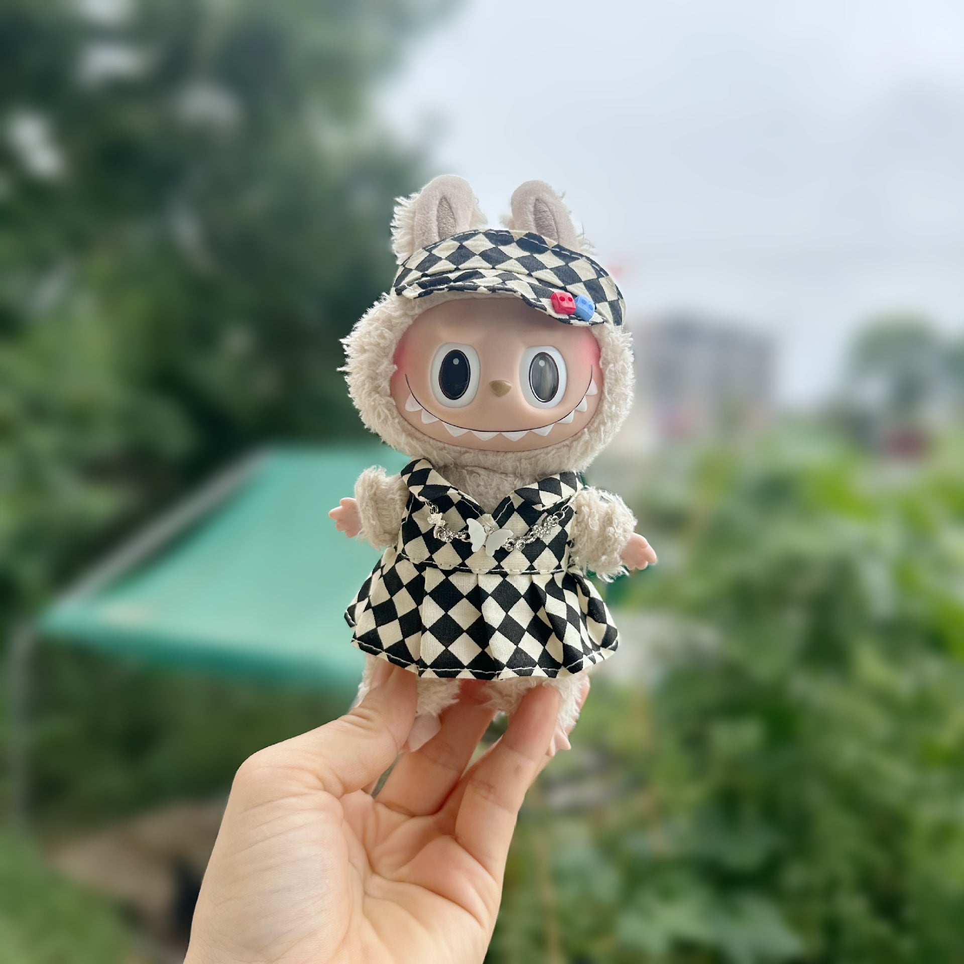 Only clothes] 17CM pendant cloth cloth clothes blind box LABUBU doll rhombus strap skirt suit new product