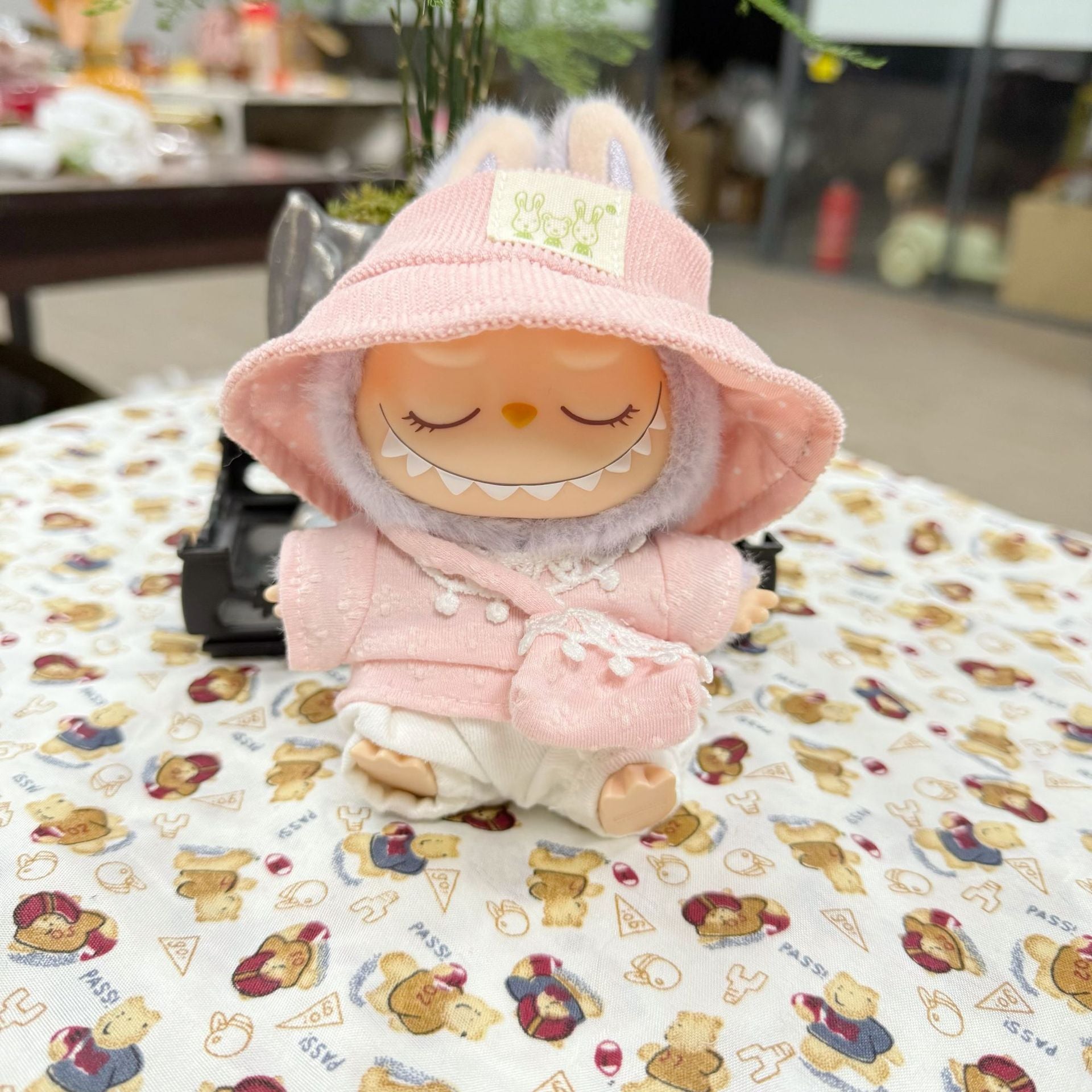 The first and second generation of blind box vinyl rag cloth pendant clothes LABUBU doll for green pink wave peas clothing
