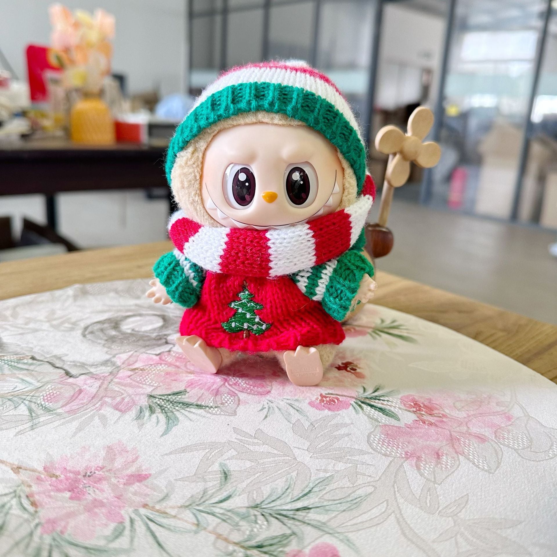 Only clothes] the first and second generation blind box pull cloth doll clothes pendant LABUBU for Christmas sweater hat
