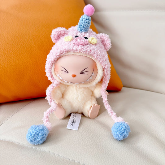 Only clothes] sit party blind box cloth cloth clothes key chain LABUBU handmade long grass pig hat headgear