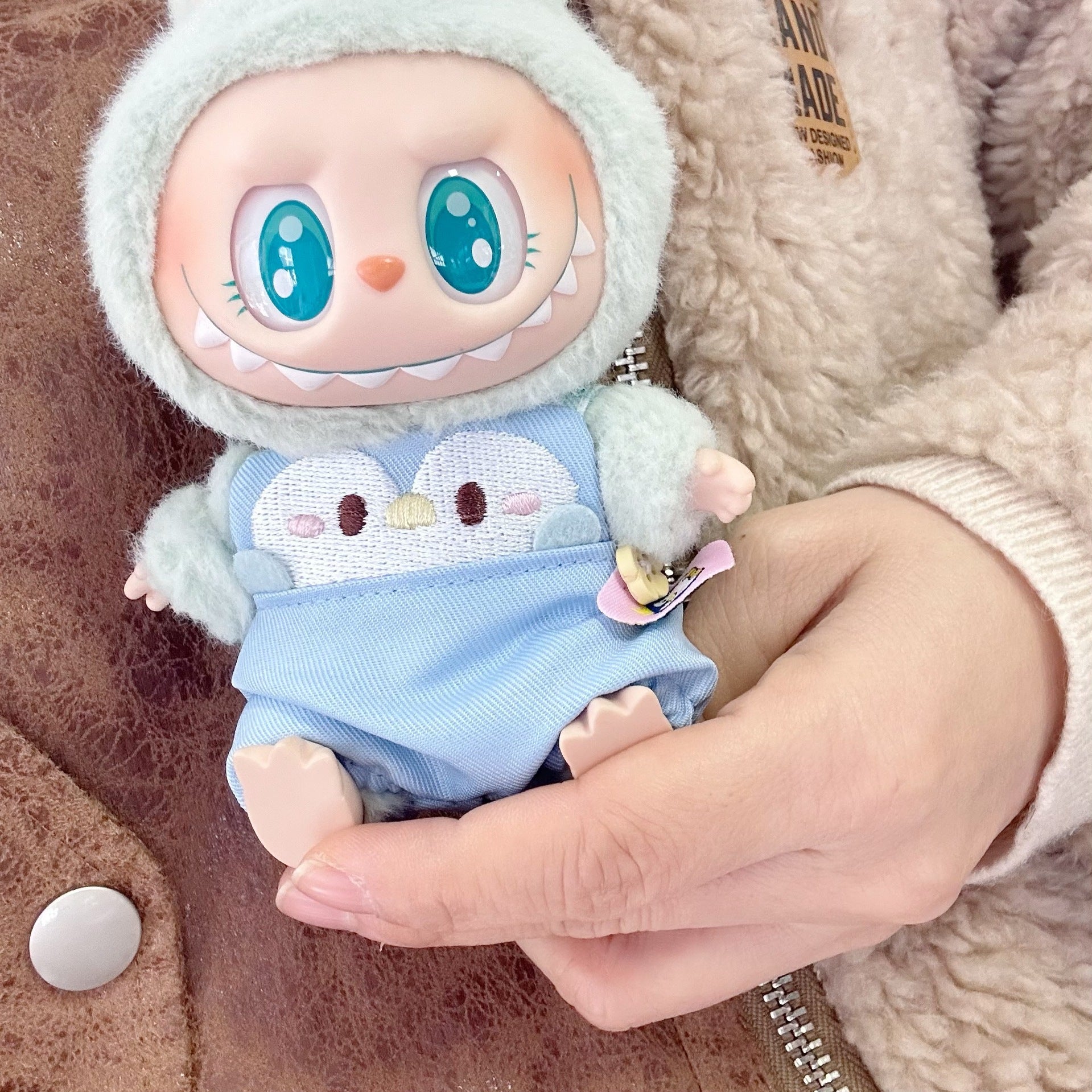 Only clothes] 15cm17cm blind box pull cloth doll clothes LABUBU sit party cartoon suspenders