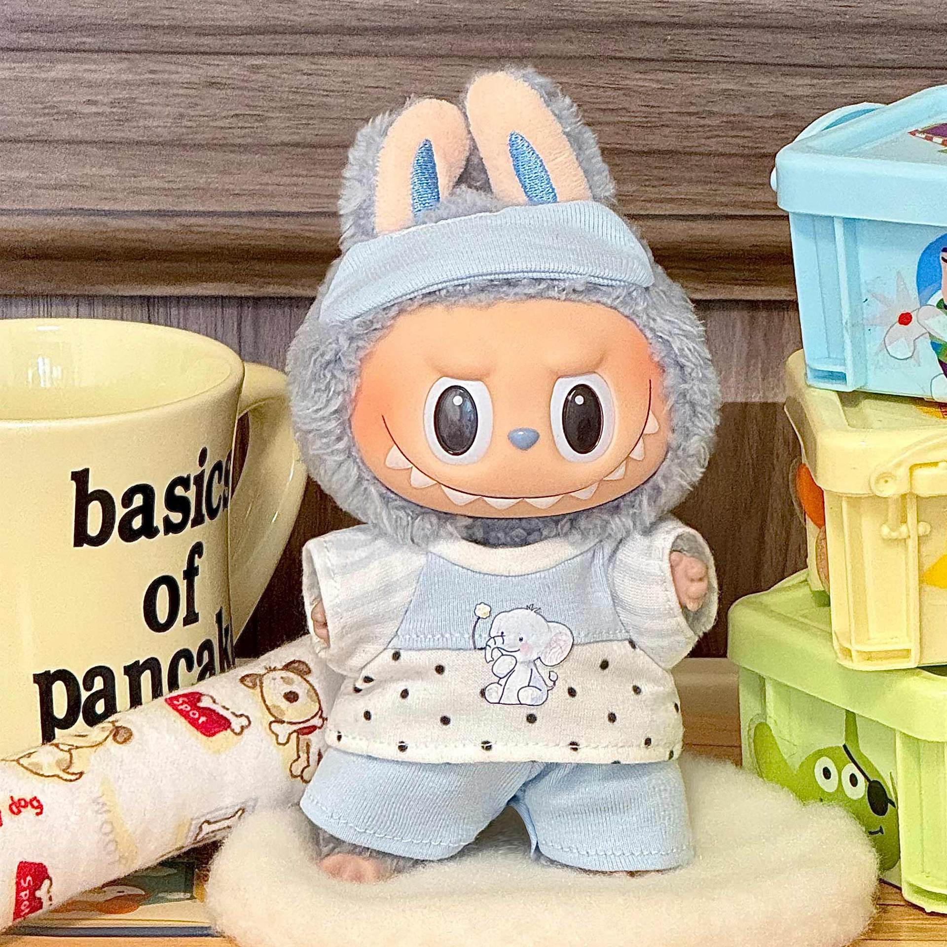 labubu Sitting Party Doll Costumes One or Two Generation Blind Box Labubu Doll Costumes Plush Vinyl Face