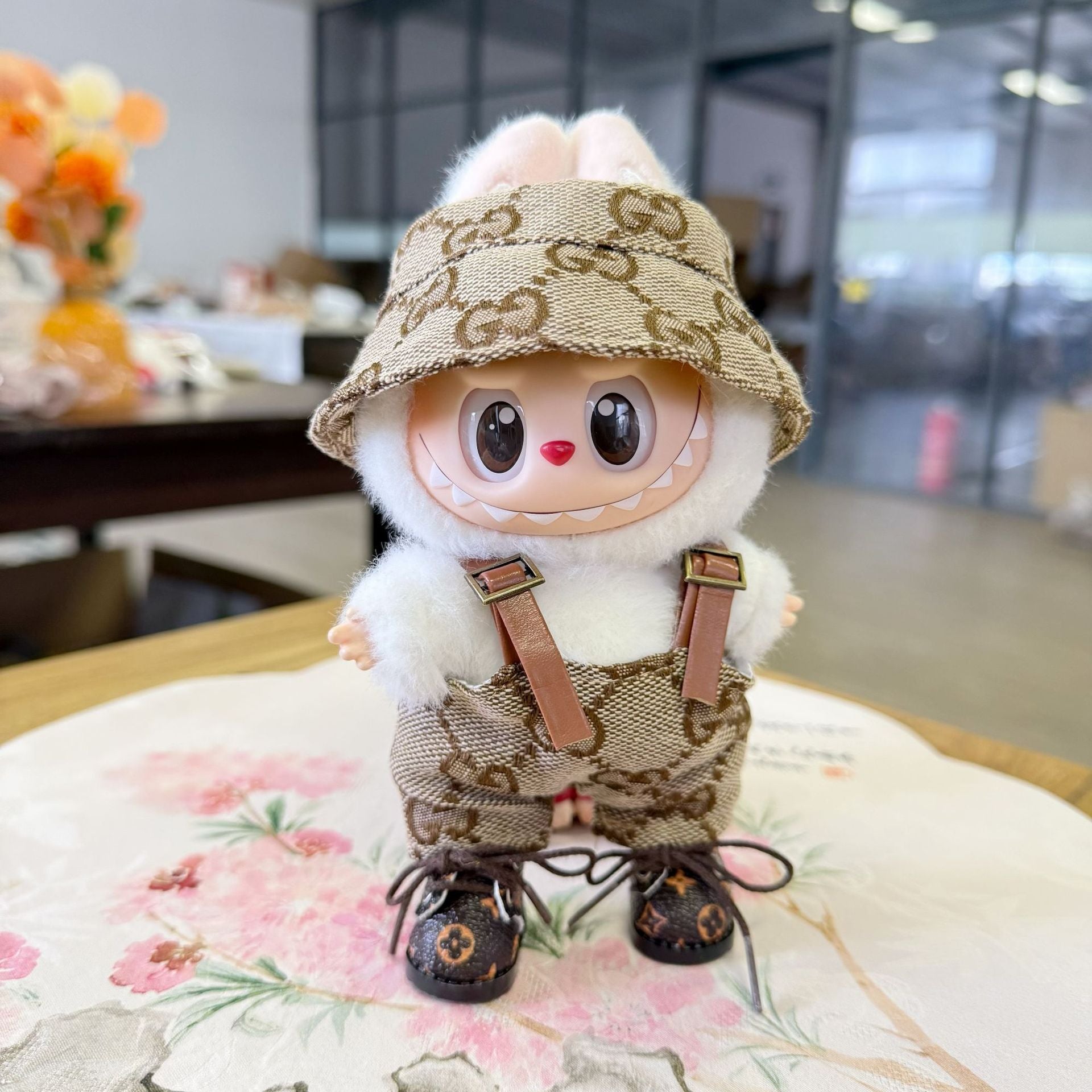 Only clothes] generation one or two blind box pull cloth doll suspenders suit LABUBU pendant pink hat pants