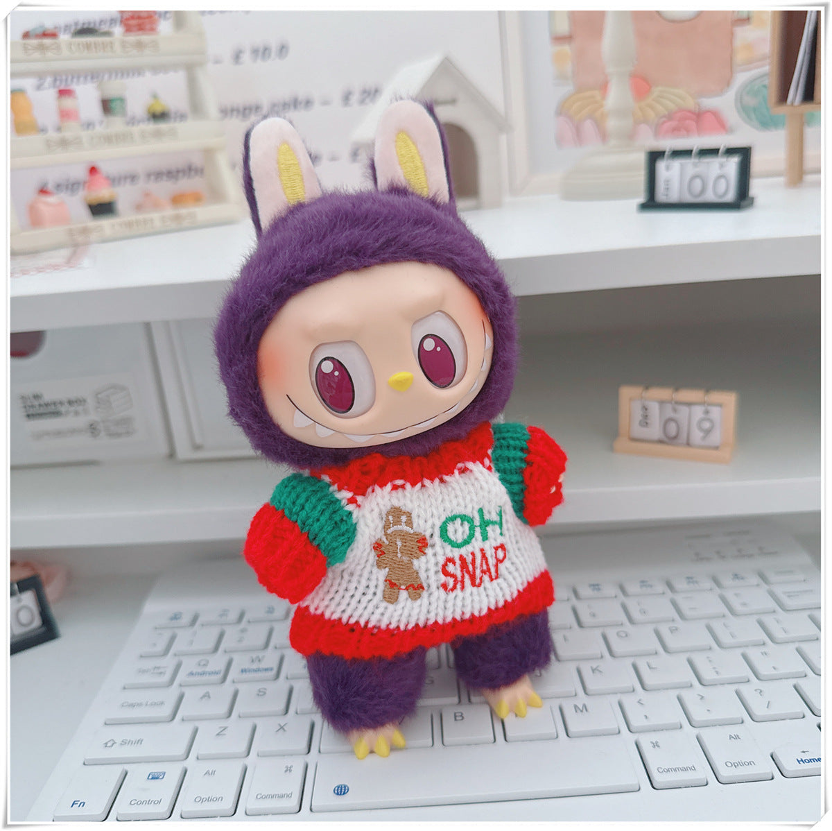 Labubu Doll Christmas Outfit - Snowflake & Gingerbread Man Sweater with Knitted Hat