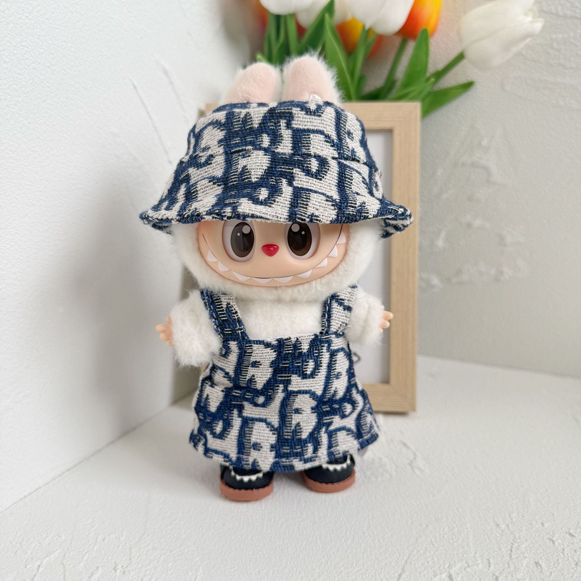 Clothes Only] Pendant LABUBU Doll Doll Coat One or Two Generation Rab Doll Wits Blue Sea Hat and Suspenders
